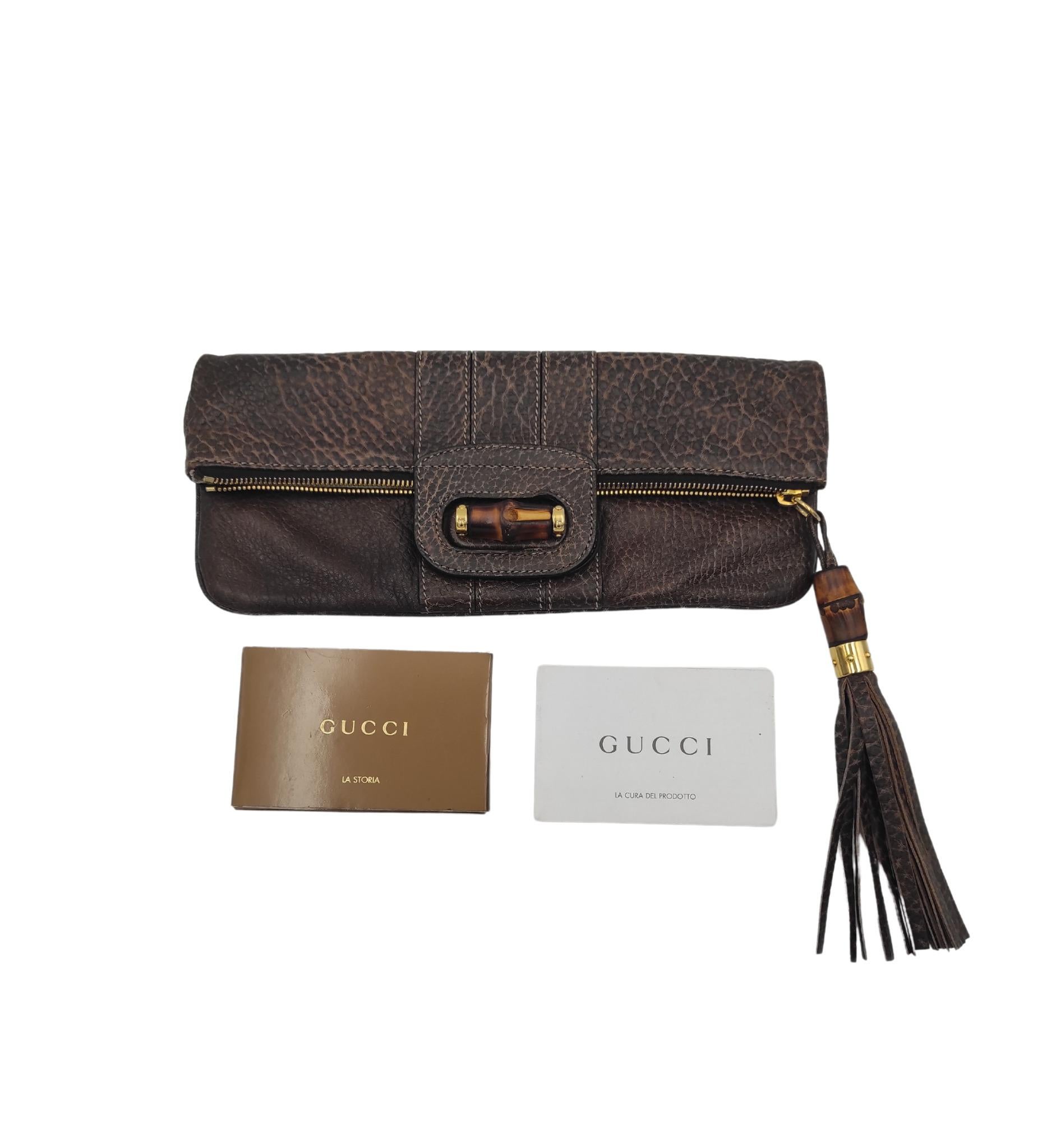 Nero Gucci Lucy, la pochette in pelle marrone con bambù in vendita