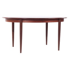 Gudme Møbelfabrik MCM Danish Rosewood Expanding Dining Table with 2 Leaves