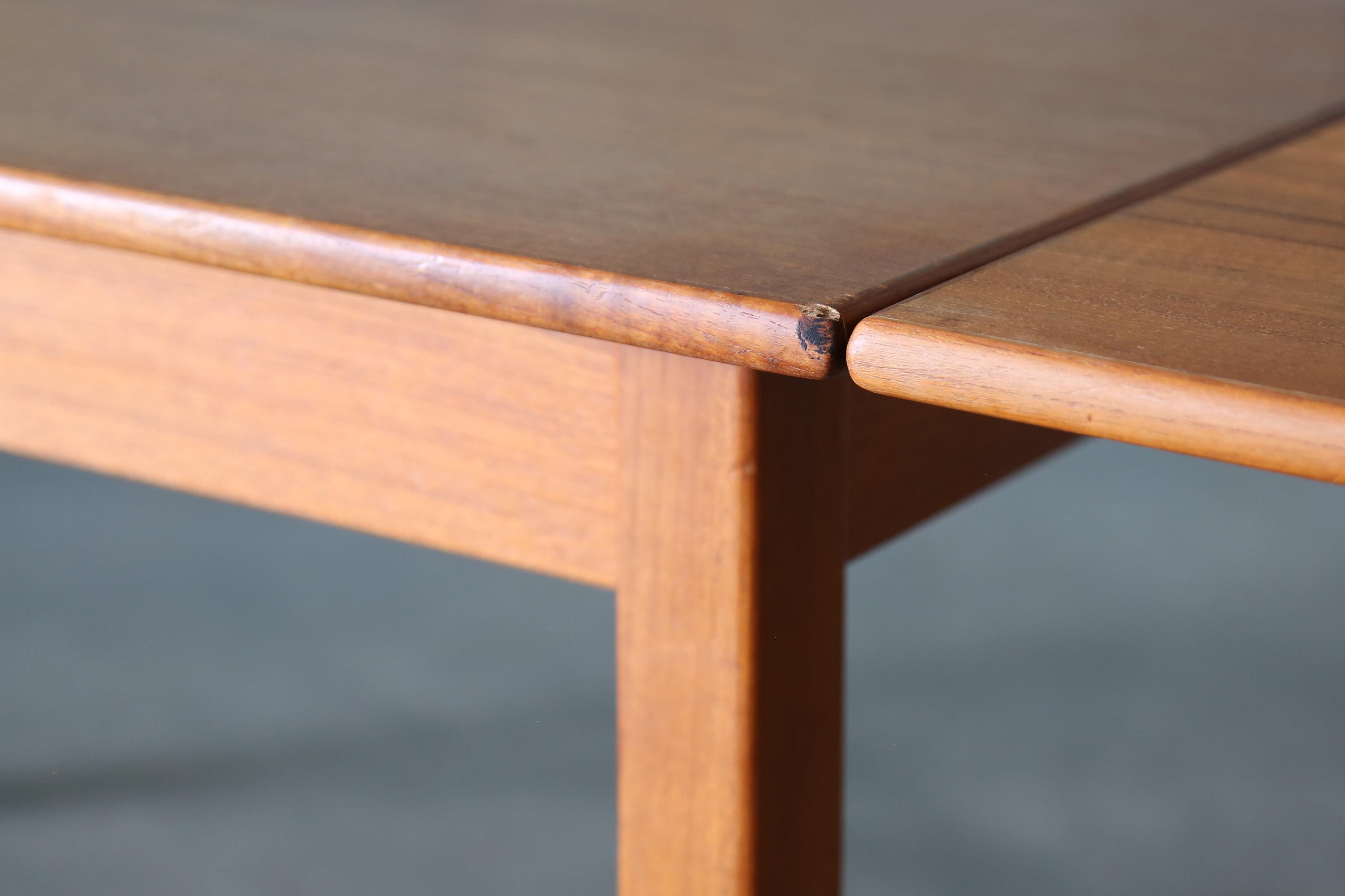 Mid-Century Modern Gudme Mobelfabrik Denmark Dining Table For Sale