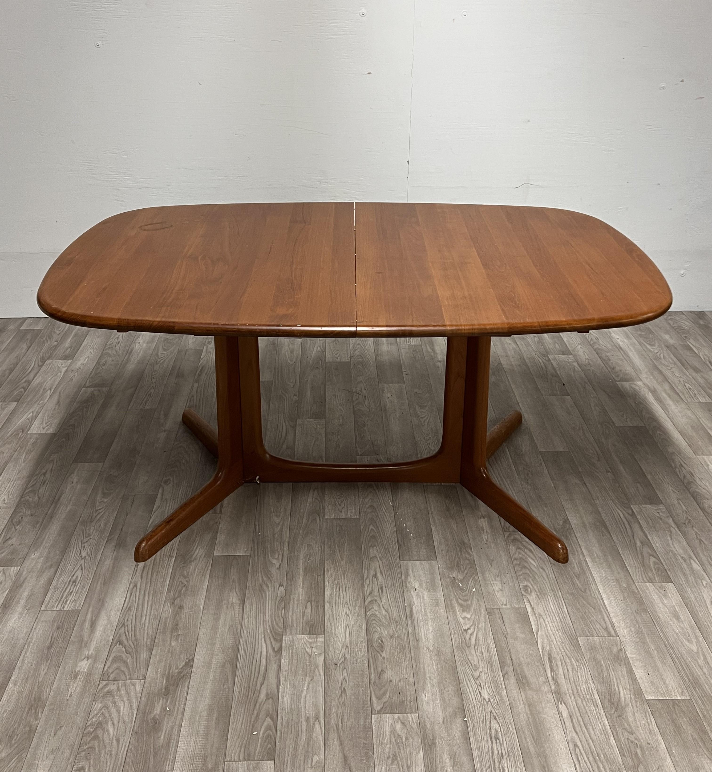 Table de salle à manger à rallonge Gudme Mobelfabrik en vente 1