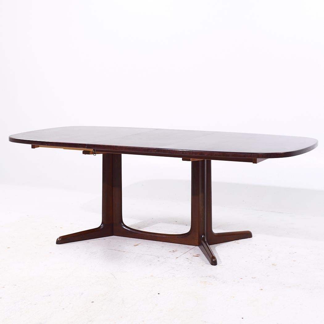 Mid-Century Modern Table de salle à manger danoise Gudme Mobelfabrik du milieu du siècle dernier, extensible en bois de rose avec 1 feuille en vente