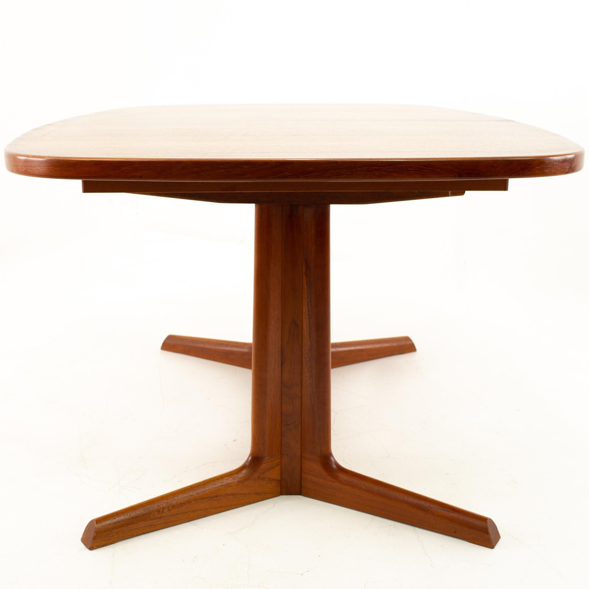 Wood Gudme Mobelfabrik Midcentury Dining Table with 2 Leaves