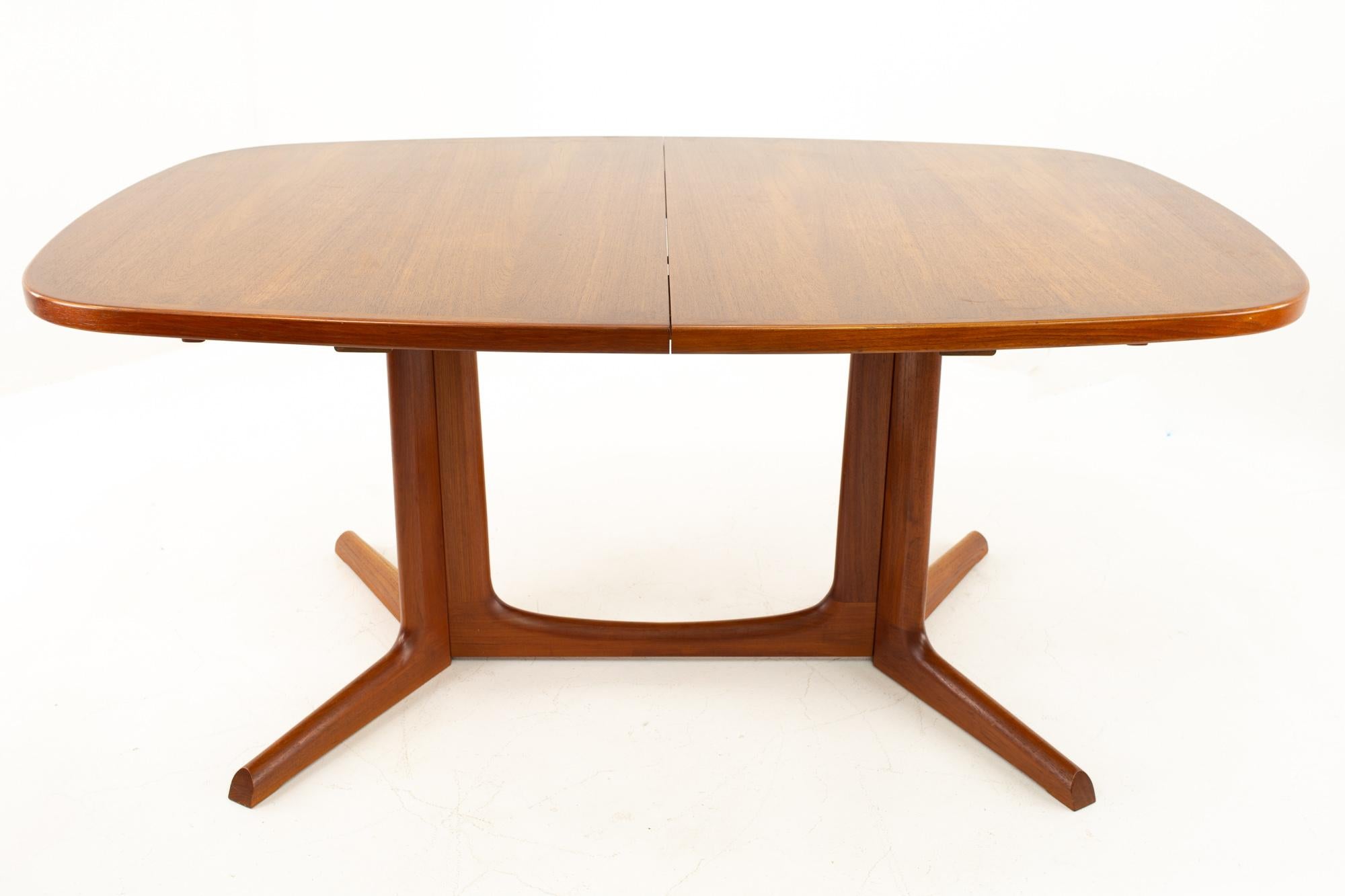 Danish Gudme Mobelfabrik Midcentury Dining Table with 2 Leaves