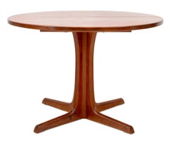 Tavolo da pranzo con piedistallo in teak di Gudme Mobelfabrik