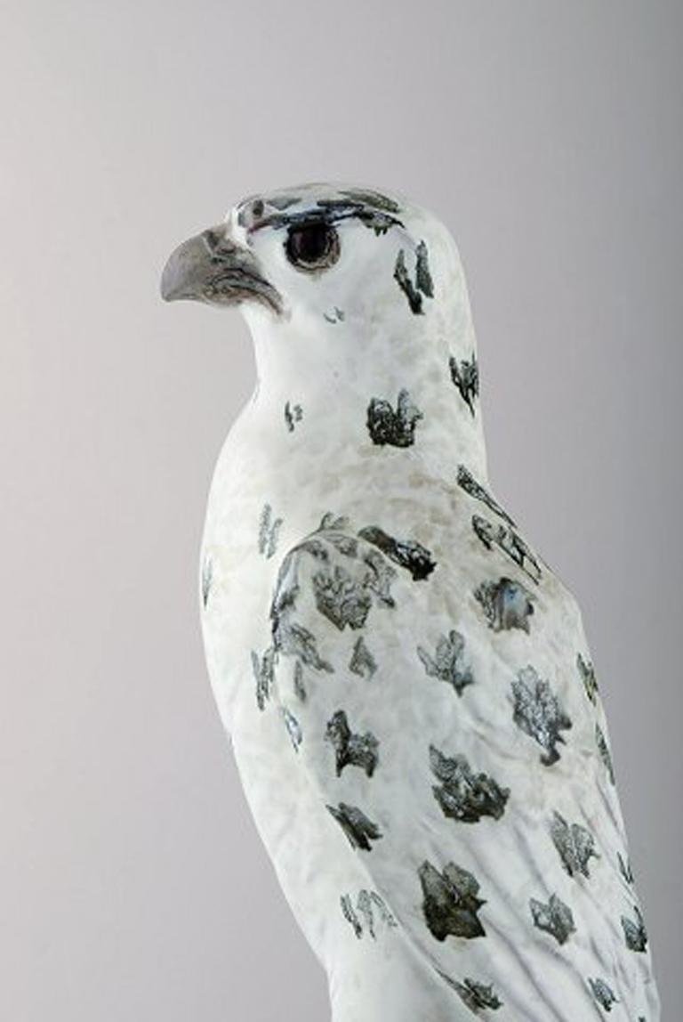 Gudmundur Mar Einarsson B. Middal 1895 D. 1963, Icelandic Falcon of Art Pottery In Excellent Condition In Copenhagen, DK