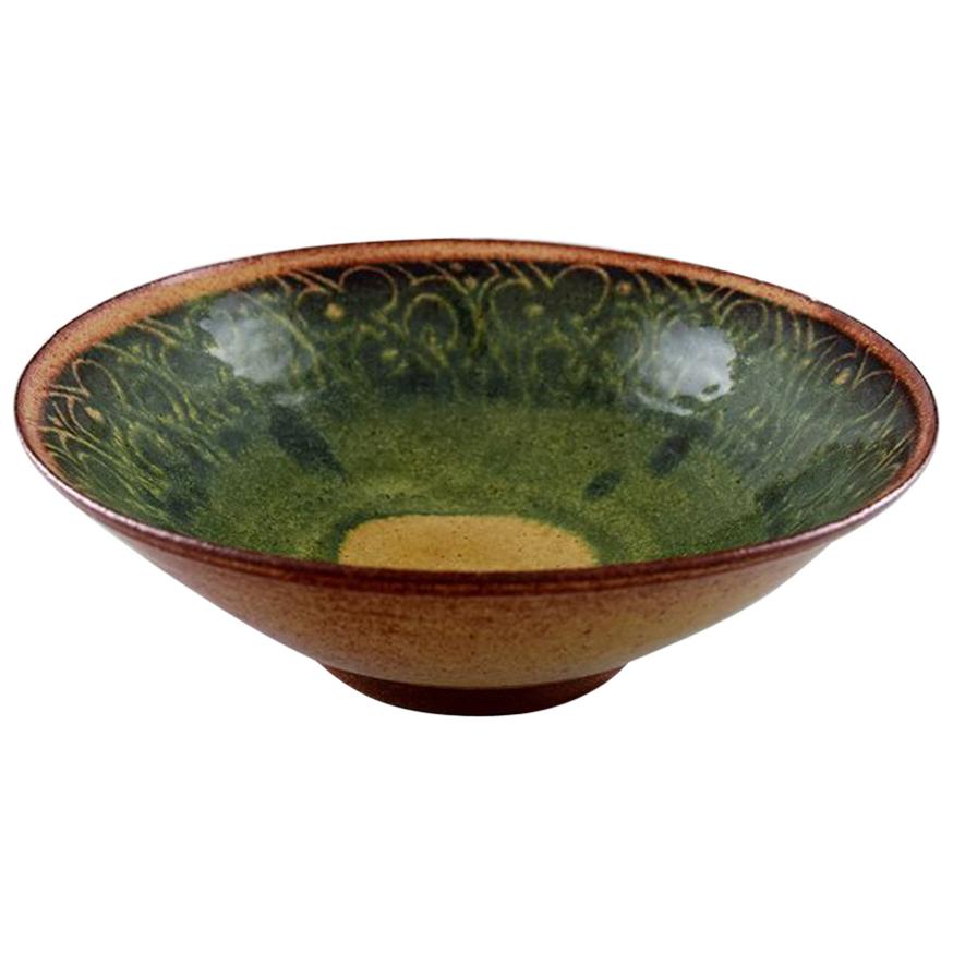 Gudrun Meedom Bæch, Ceramic Bowl Decorated with Ornamentation
