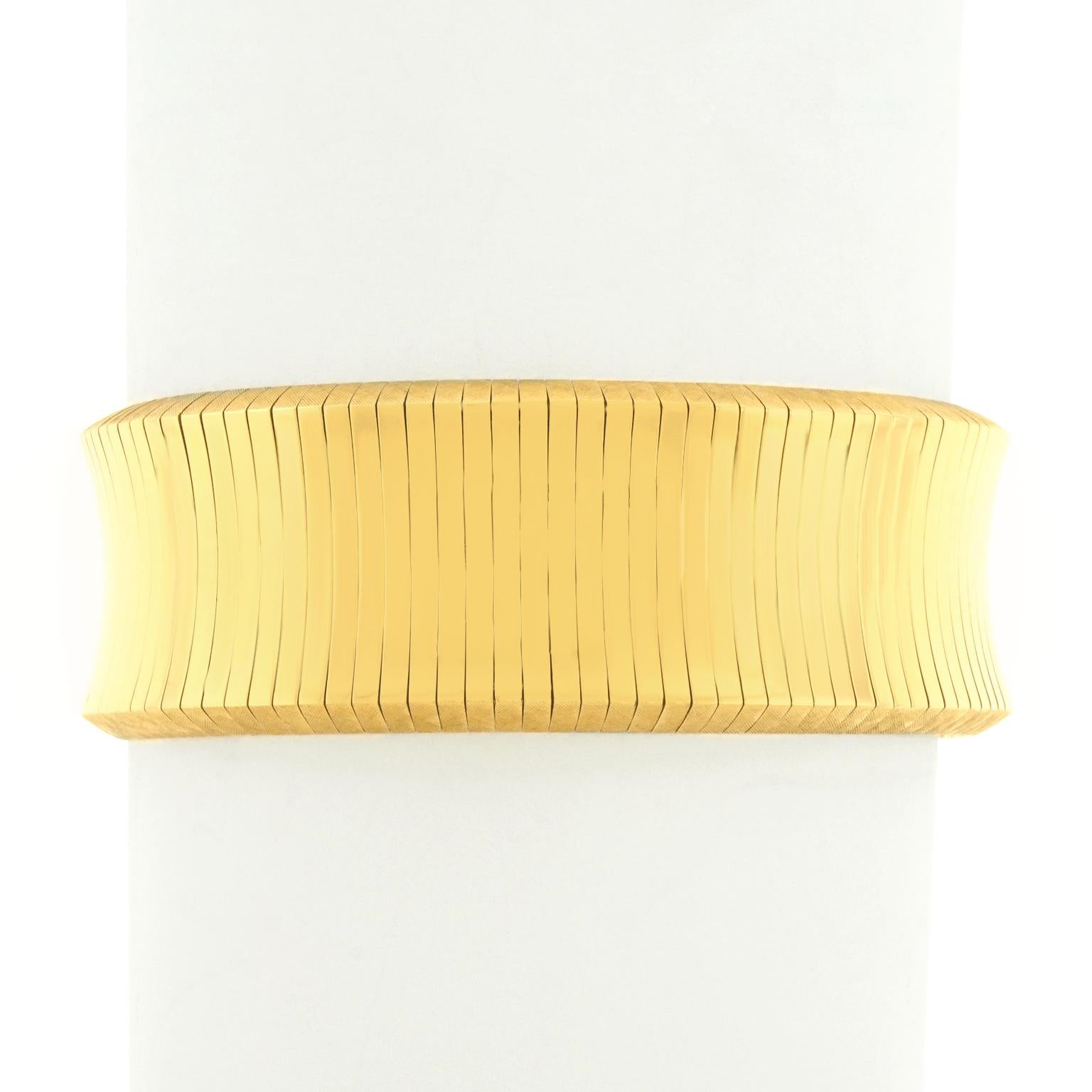 Gueblin Art Deco Gold Bracelet In Excellent Condition In Litchfield, CT