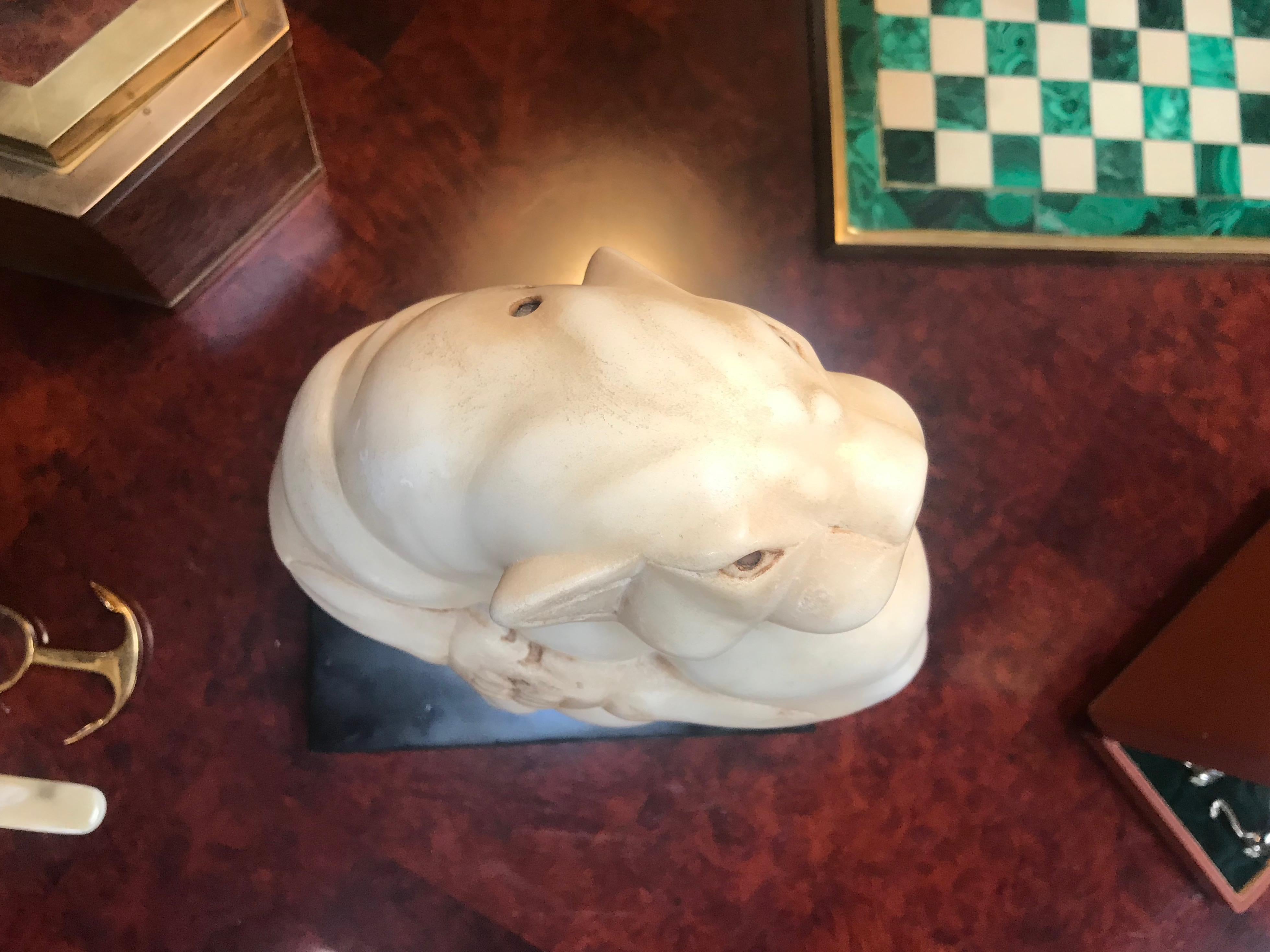 Late 20th Century Guennol Lioness Vintage Sculpture, Italy, 1970s For Sale