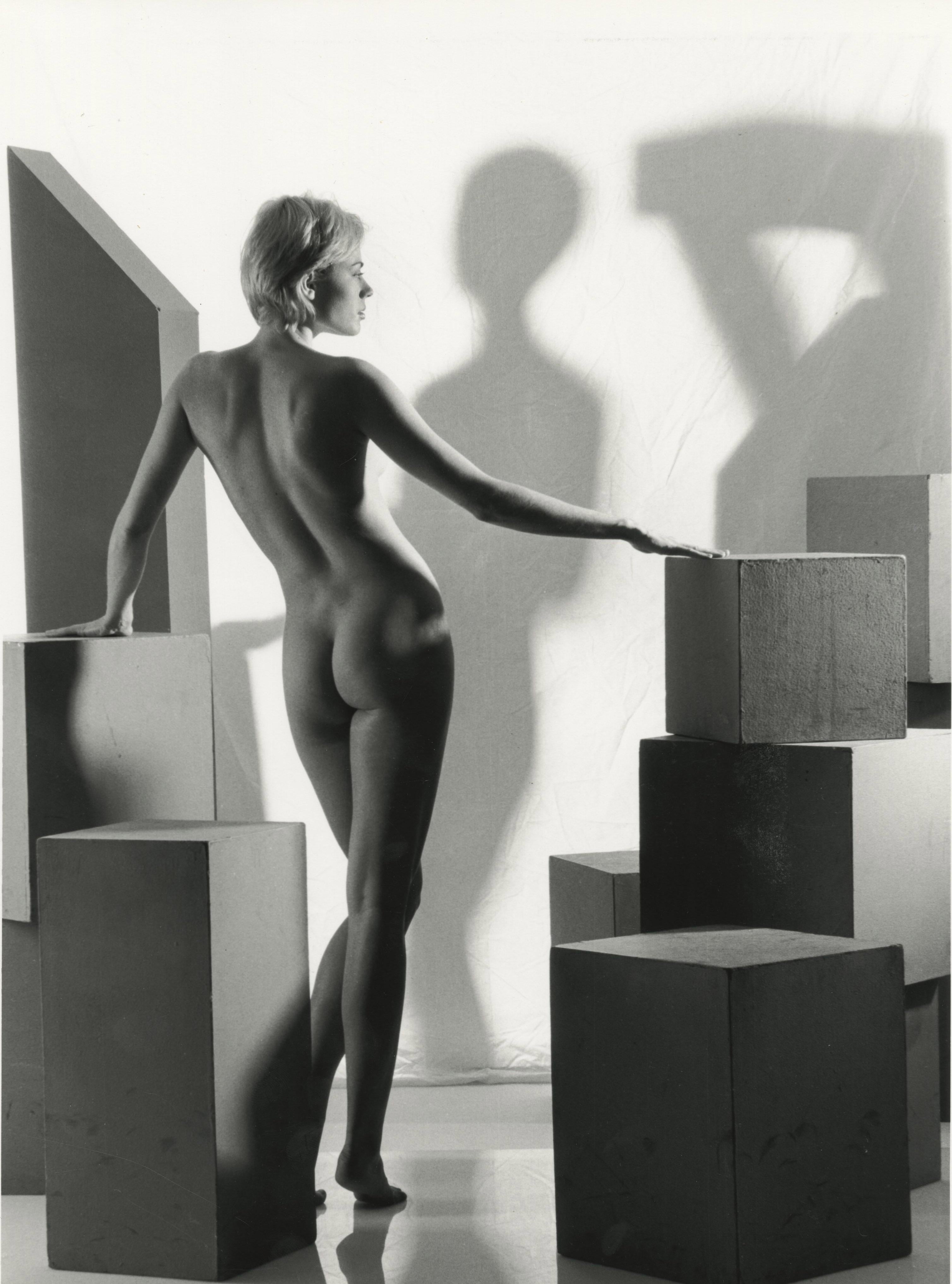 Guenter Knop Nude Photograph - Shadow Magic