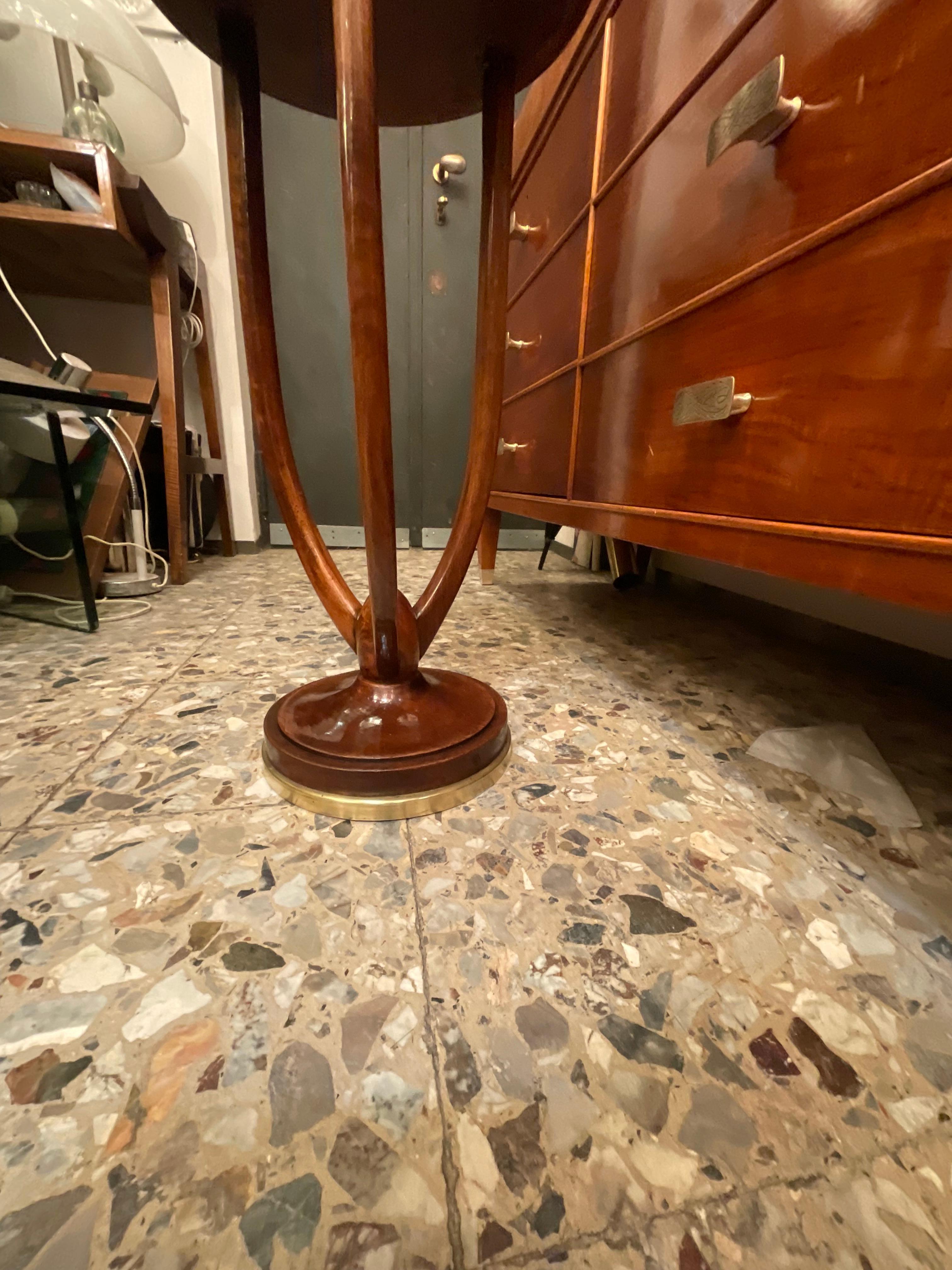 Gueridón ART DECÓ - Walnut wood and brass base - ITALY 1925 For Sale 1
