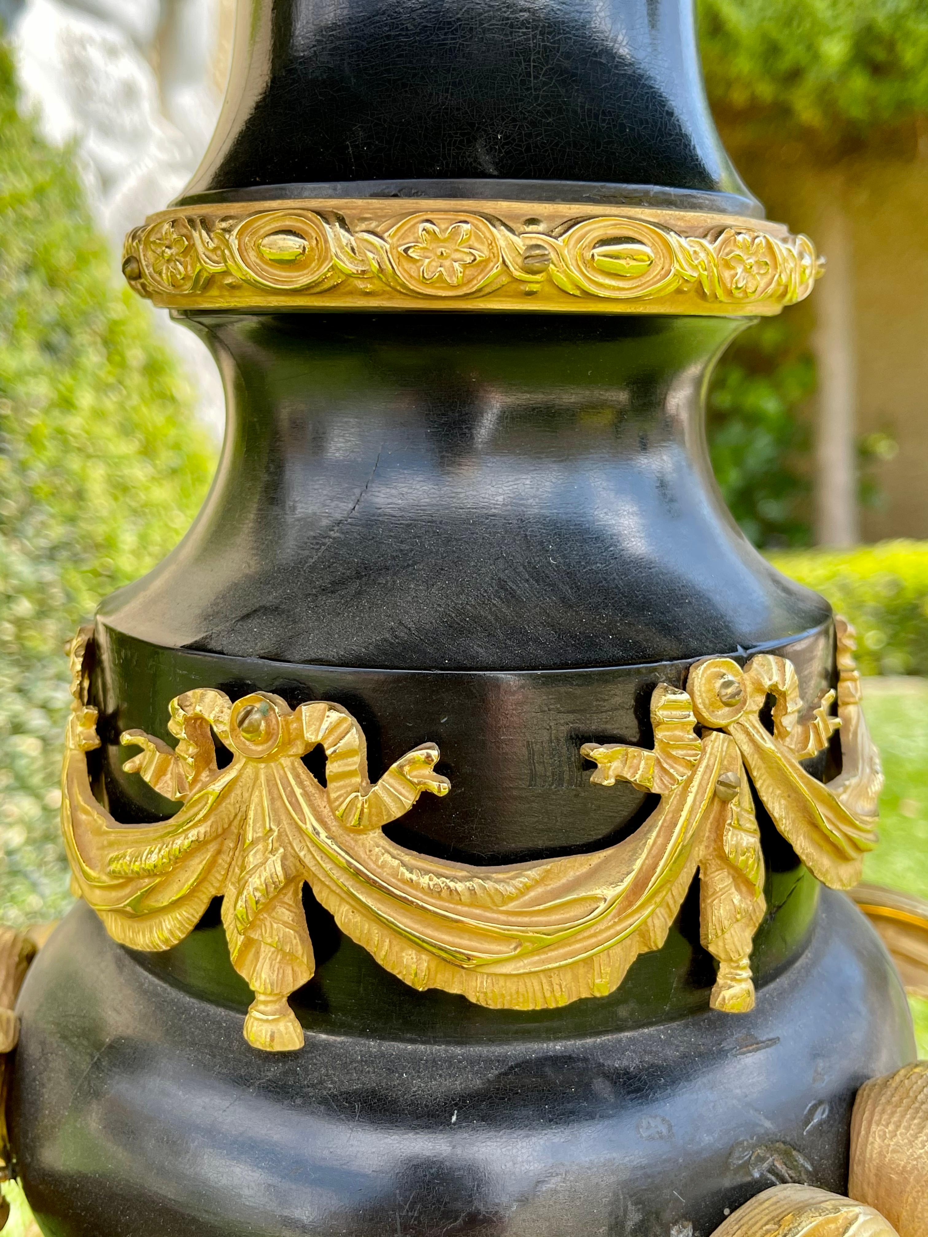 Louis XVI Style Pedestal Table with Porcelain Plates, 19th Century 8