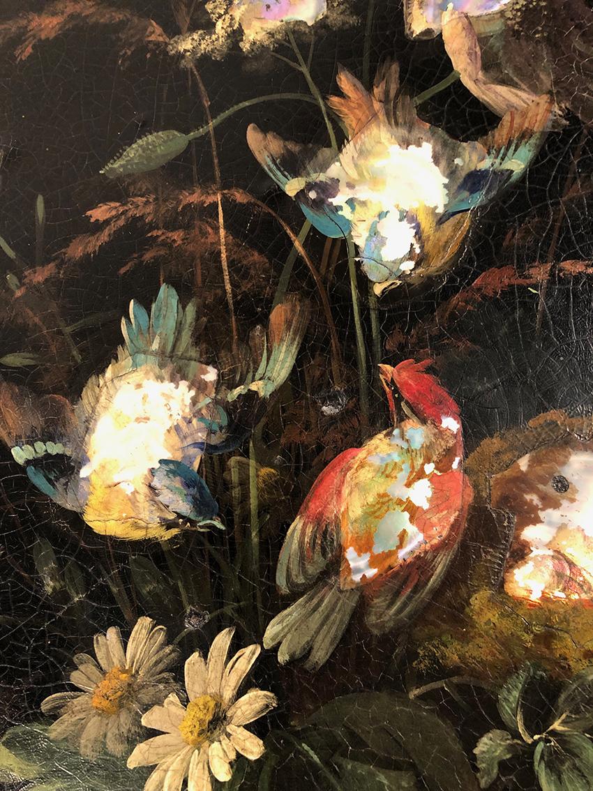 Guéridon basculant Napoléon III à décor peint de fleurs et d’oiseaux, burgauté For Sale 9