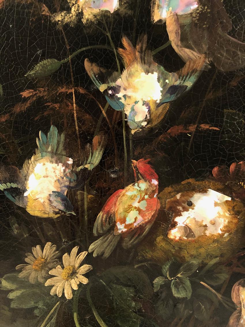 Napoleon III Guéridon basculant Napoléon III à décor peint de fleurs et d’oiseaux, burgauté For Sale