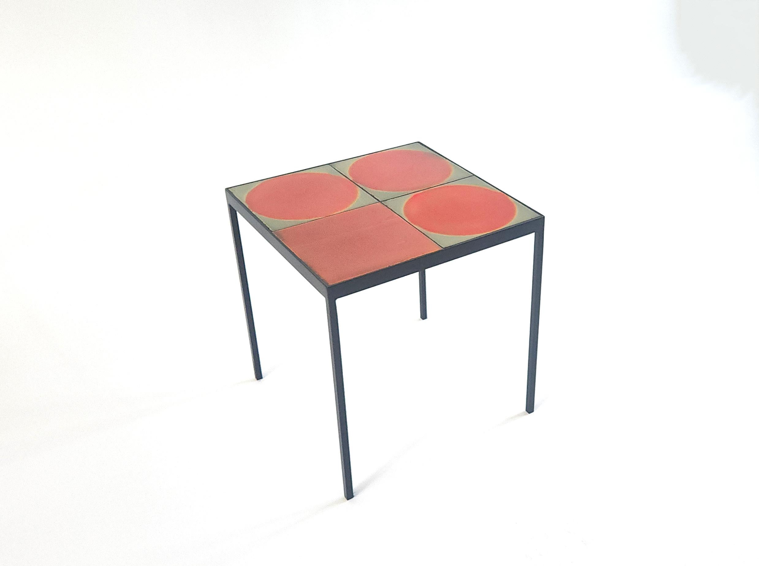Francese Tavolino Gueridon con 4 piastrelle in ceramica Roger Capron in vendita