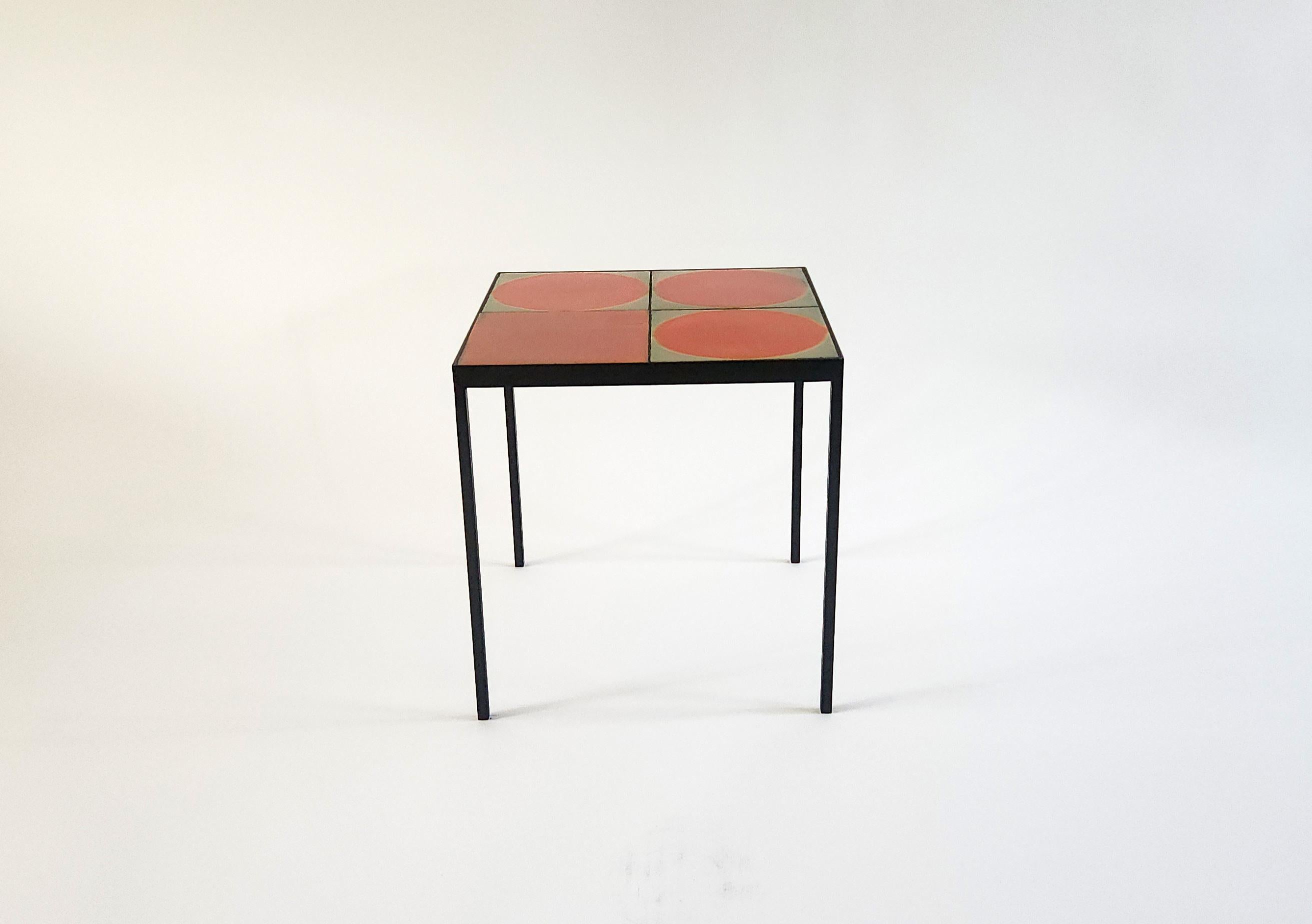 Dipinto Tavolino Gueridon con 4 piastrelle in ceramica Roger Capron in vendita