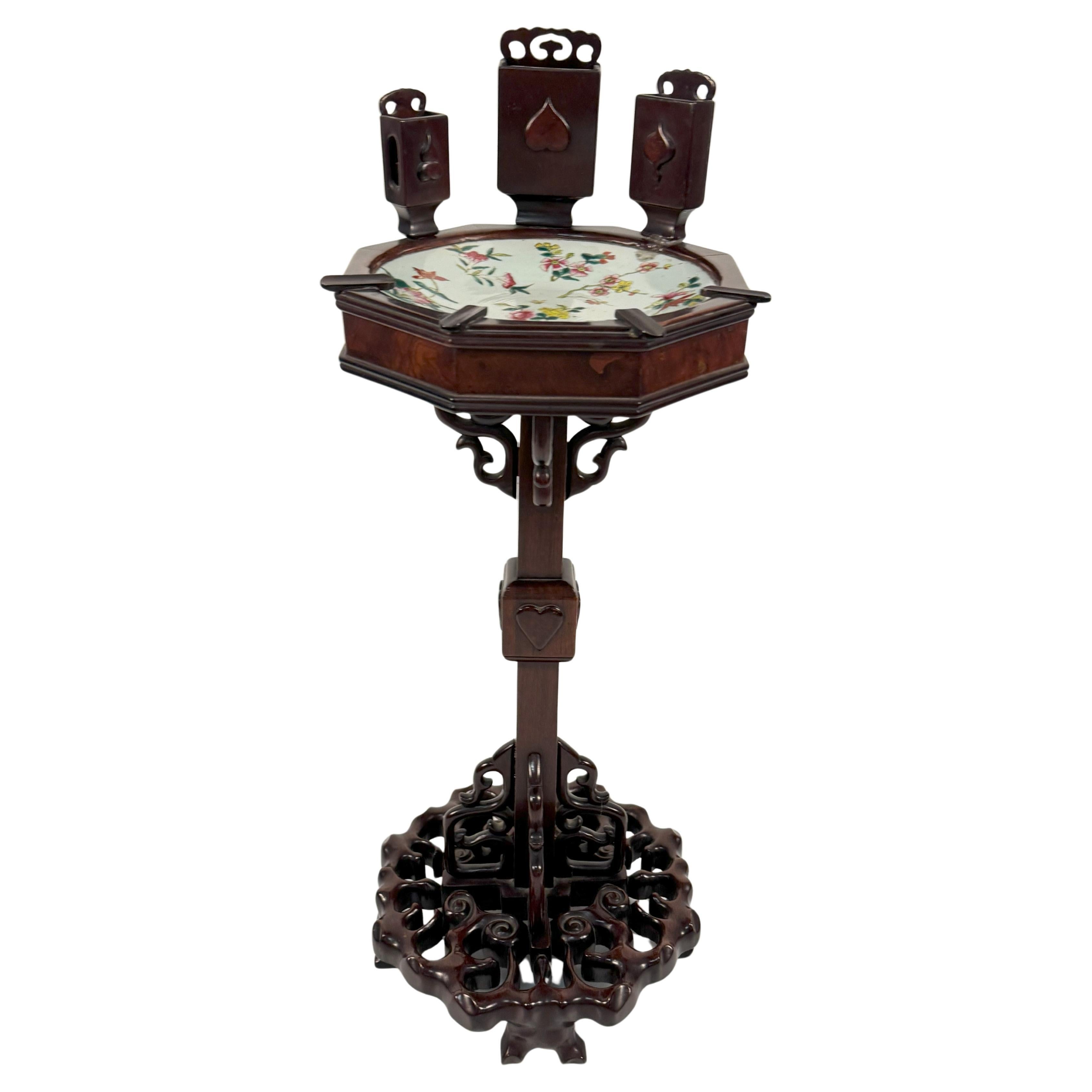 Mahogany gueridon du fumoir, China, second half of the 19th century For Sale