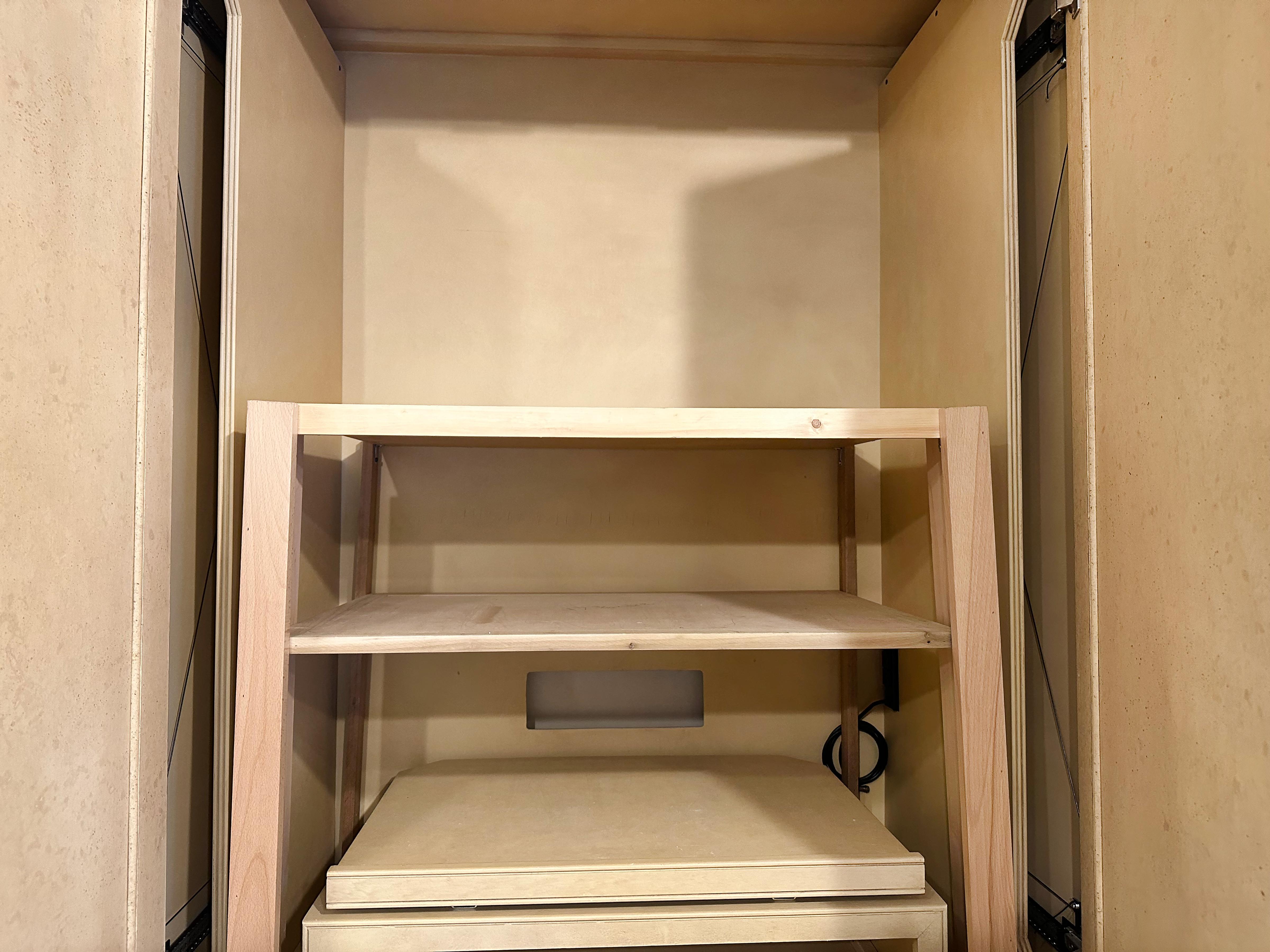 Gueridon Media Armoire with Mirrored Cabinet Doors For Sale 2