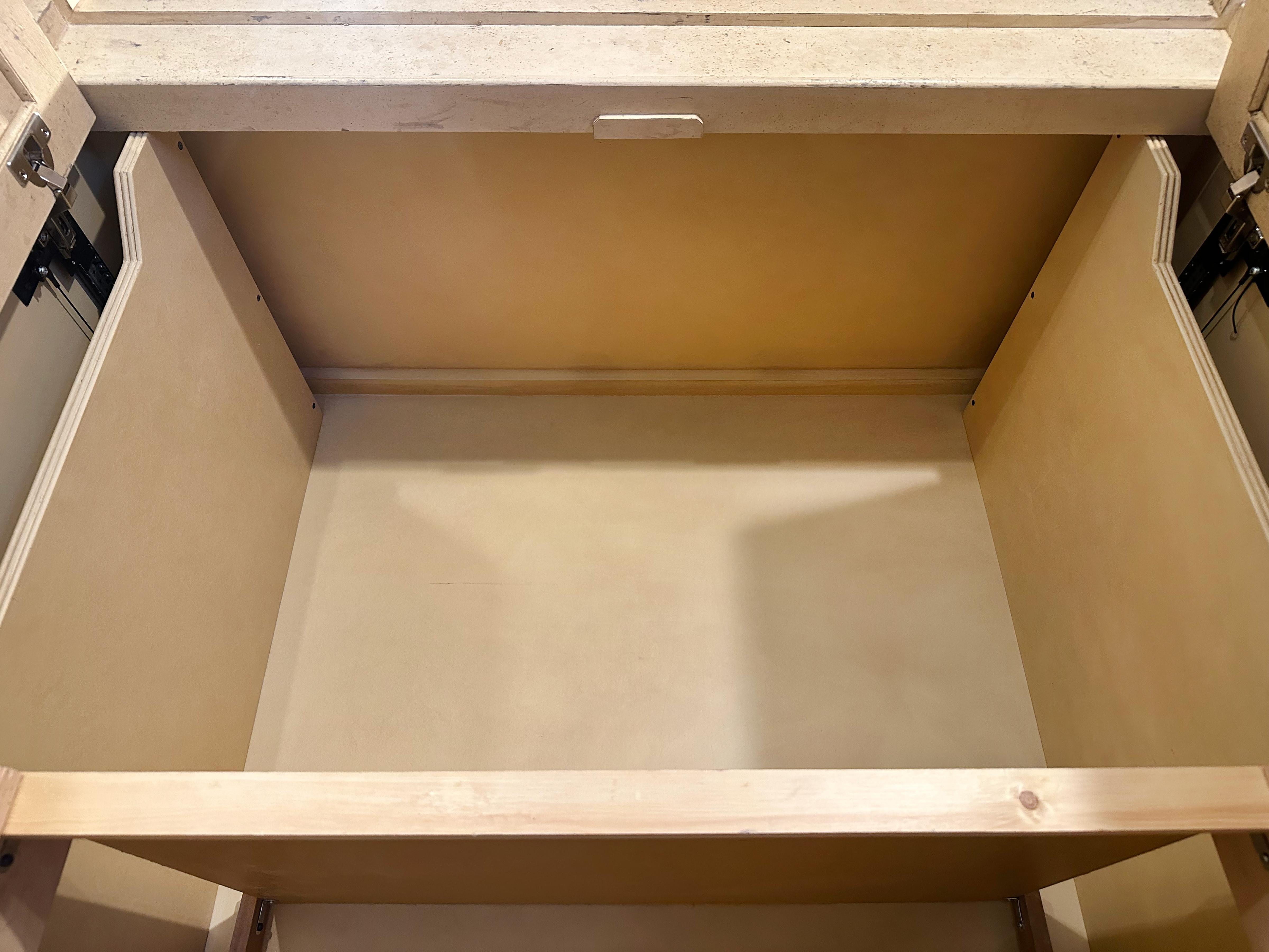 Gueridon Media Armoire with Mirrored Cabinet Doors For Sale 3