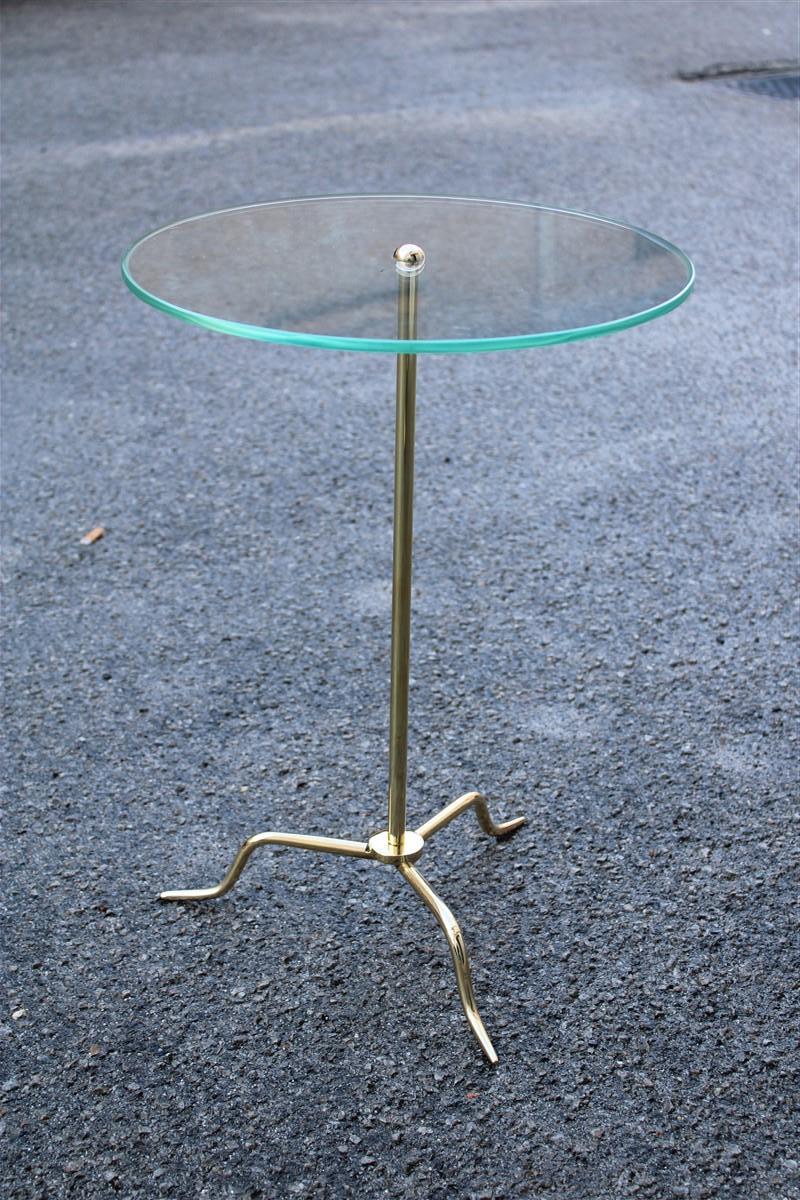 italien Gueridon Minimalist in solid Brass Round Crystal top Night Stand Table coffee en vente