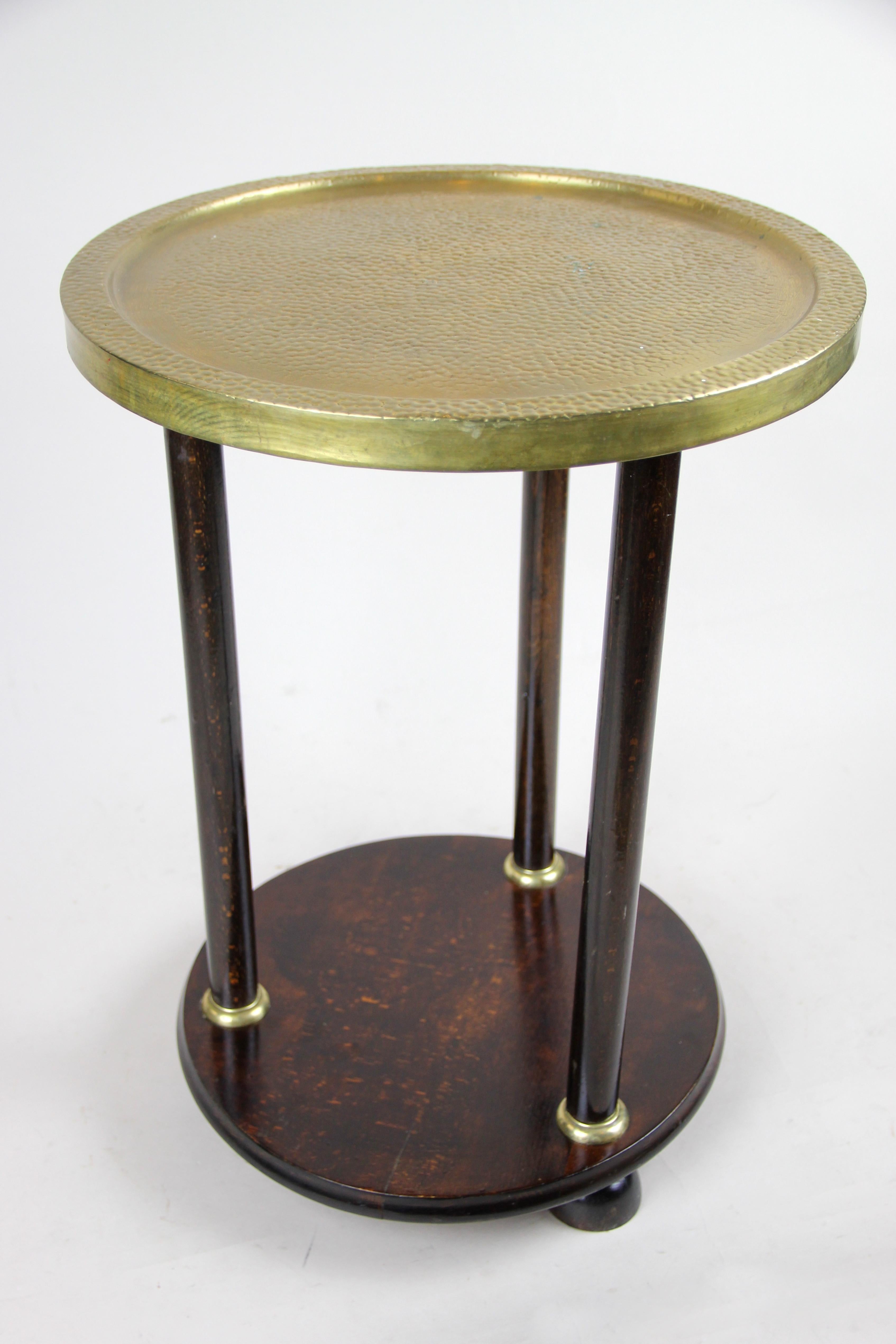 Faceted Gueridon Side Table with Brass Table Top Attributed to Kohn, Austria, circa 1910