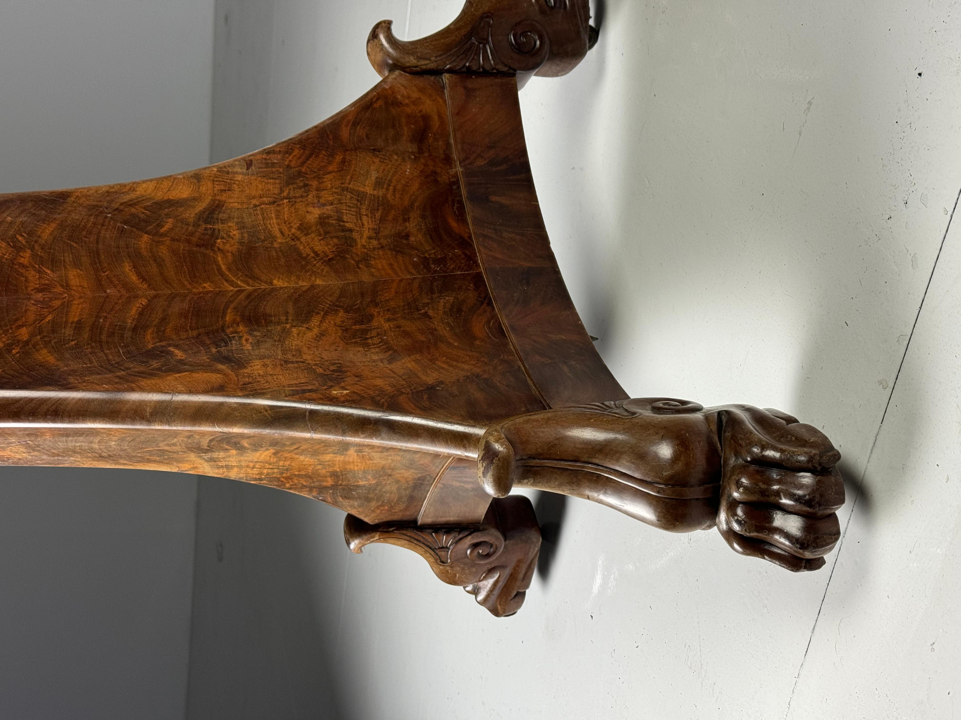 Gueridon table 8