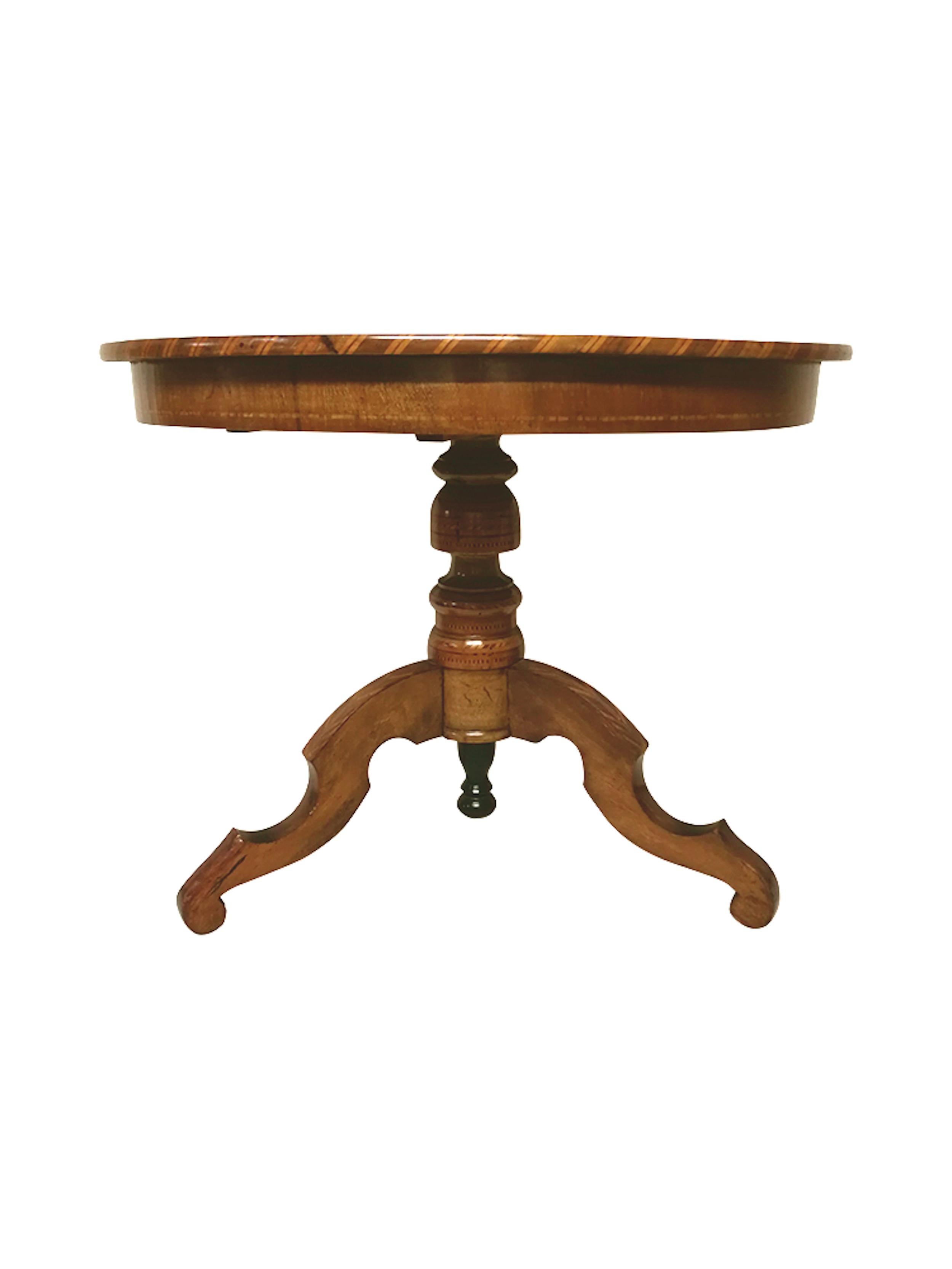19th century Dutch marquetry round pedestal table, 