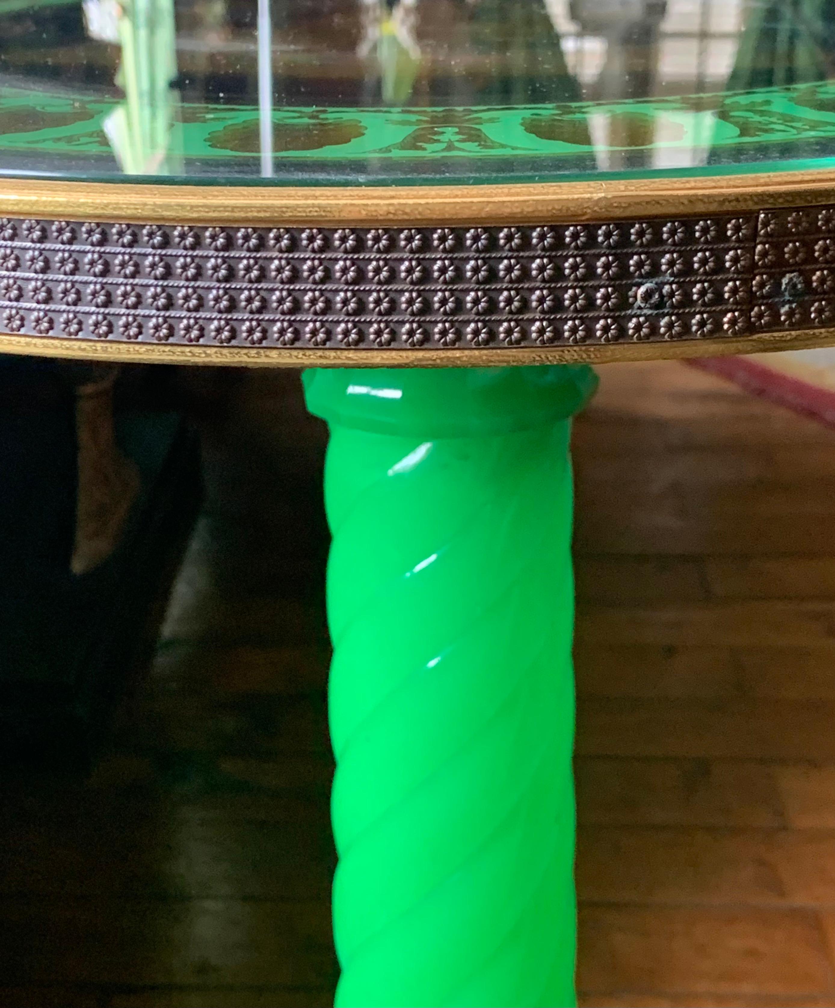 Guéridon Table in Green Opaline and Eglomized Top, Bohemia 19th Century  In Fair Condition For Sale In Paris, FR