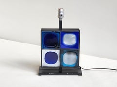 Lampe de table Gueridon avec rares carreaux bleus « Planetete » de Roger Capron