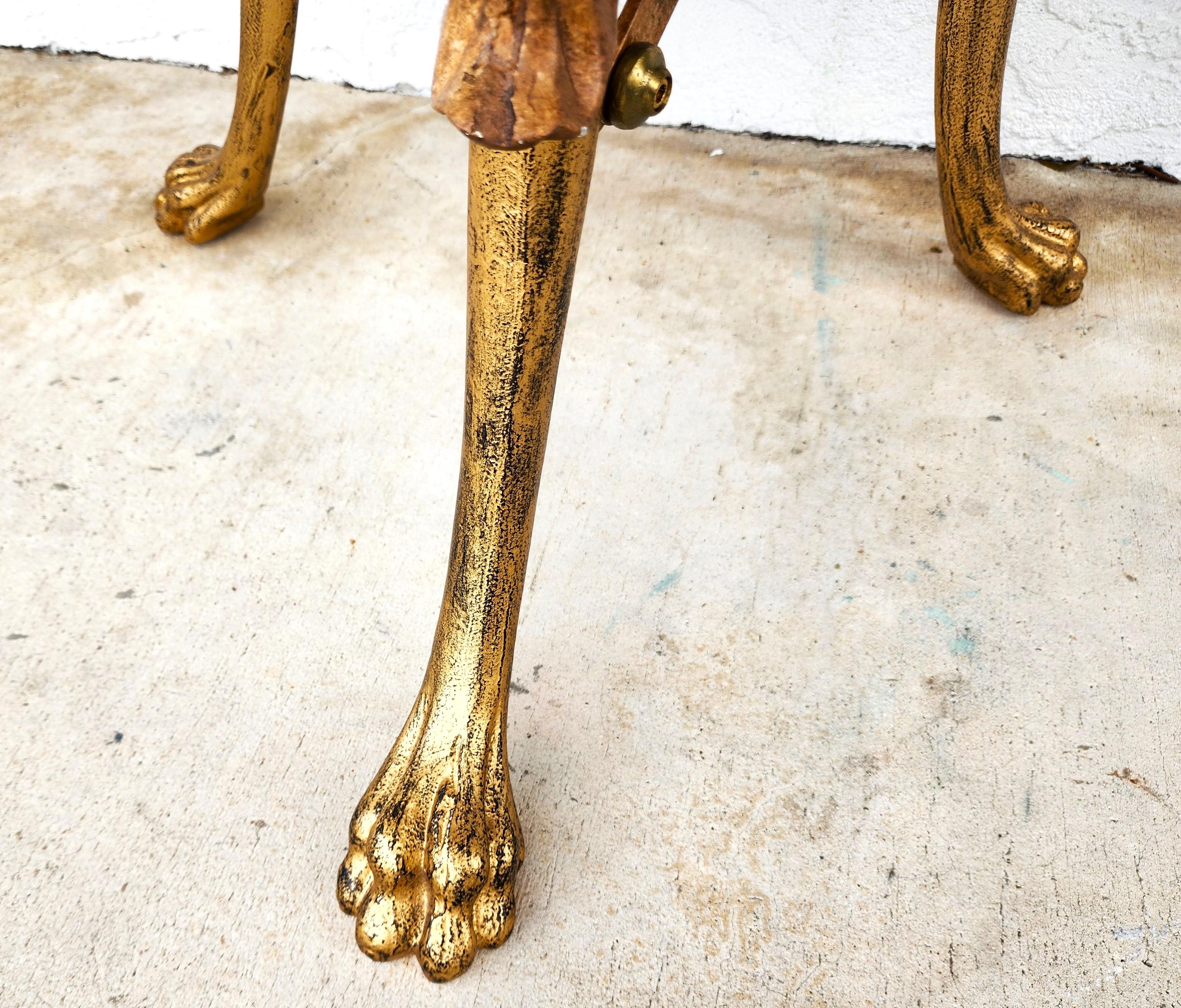 Gueridon-Tisch aus patinierter und vergoldeter Bronze mit Marmorplatte im Angebot 5