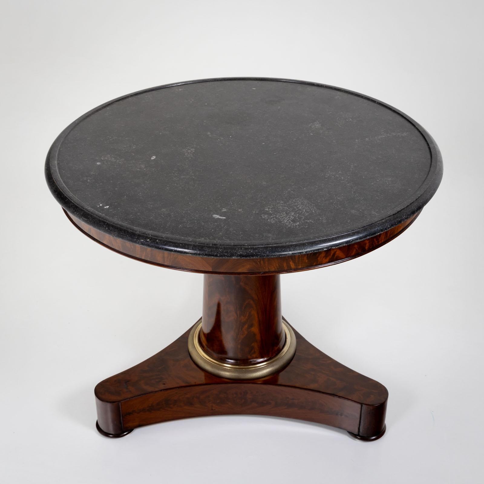 Gueridon with grey Stone Top, France around 1830 For Sale 3