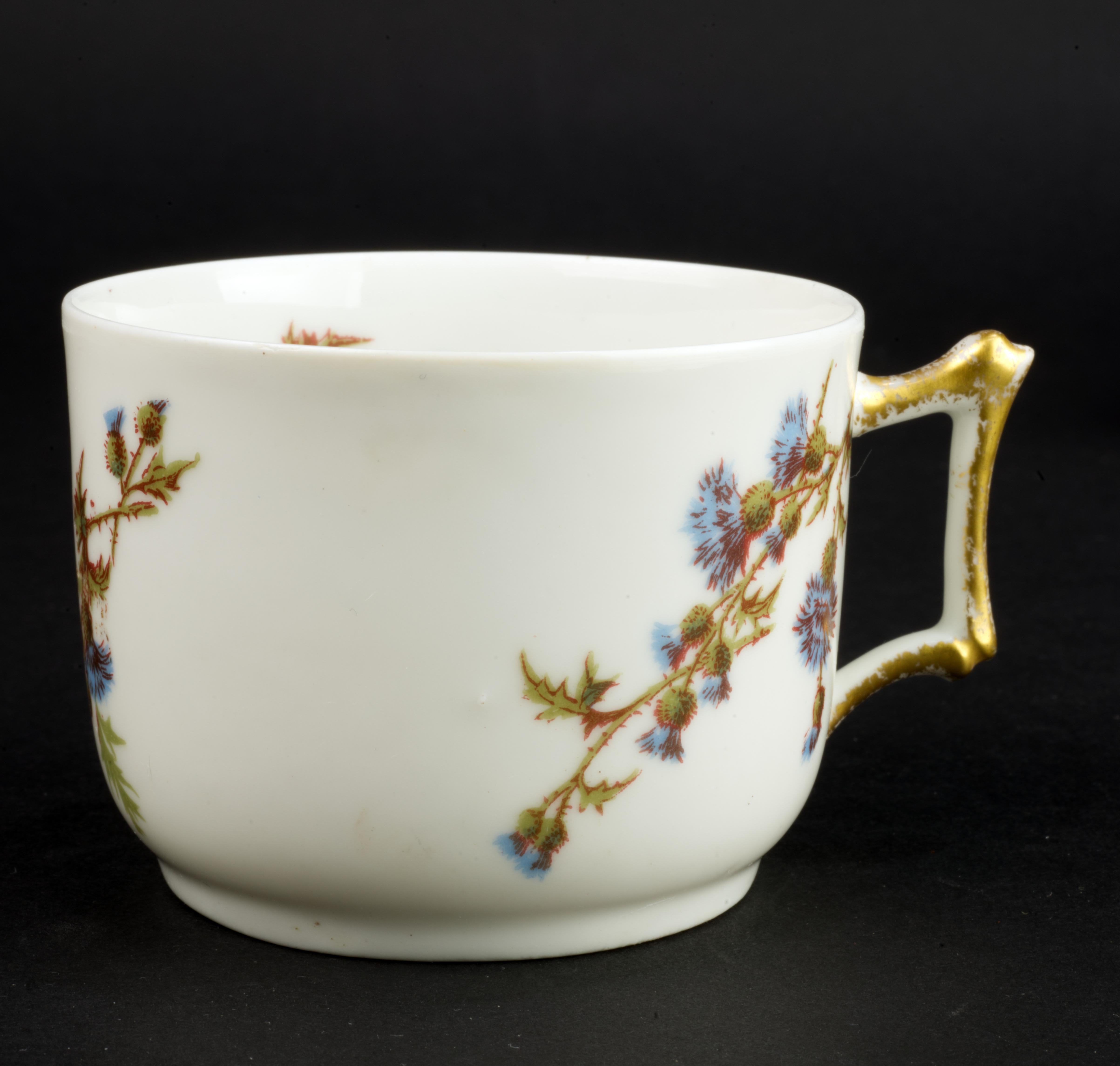 Guerin &Co Limoges France Set of 3 Cups and Saucers Bone China, 1891-1900 For Sale 4