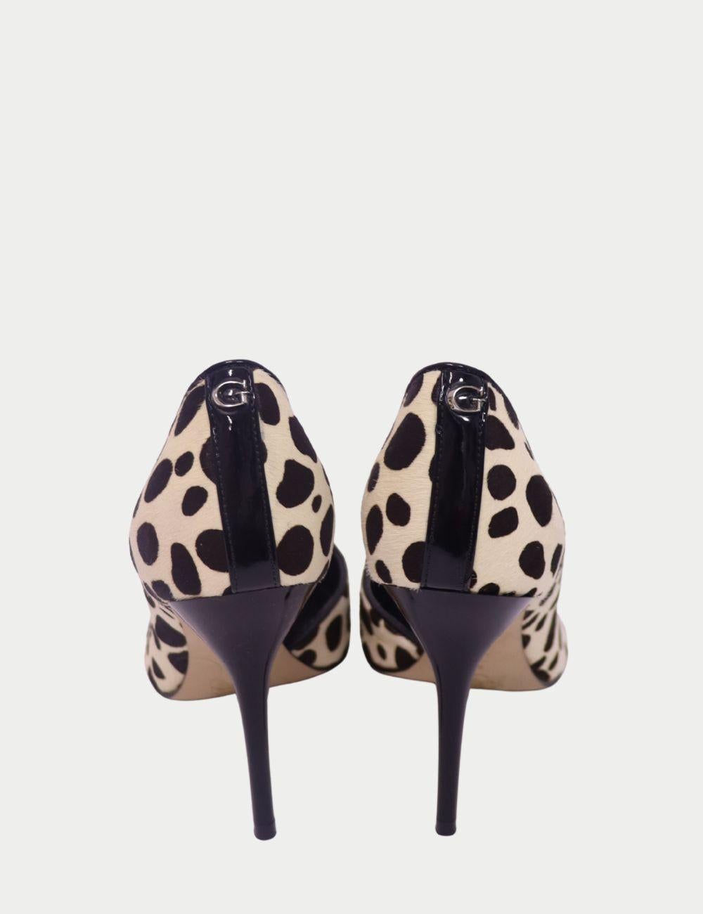 Guess - EU 38.5 Negro en venta