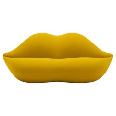 Gufram, canapé Bocca en forme de lèvre, jaune, Studio 65