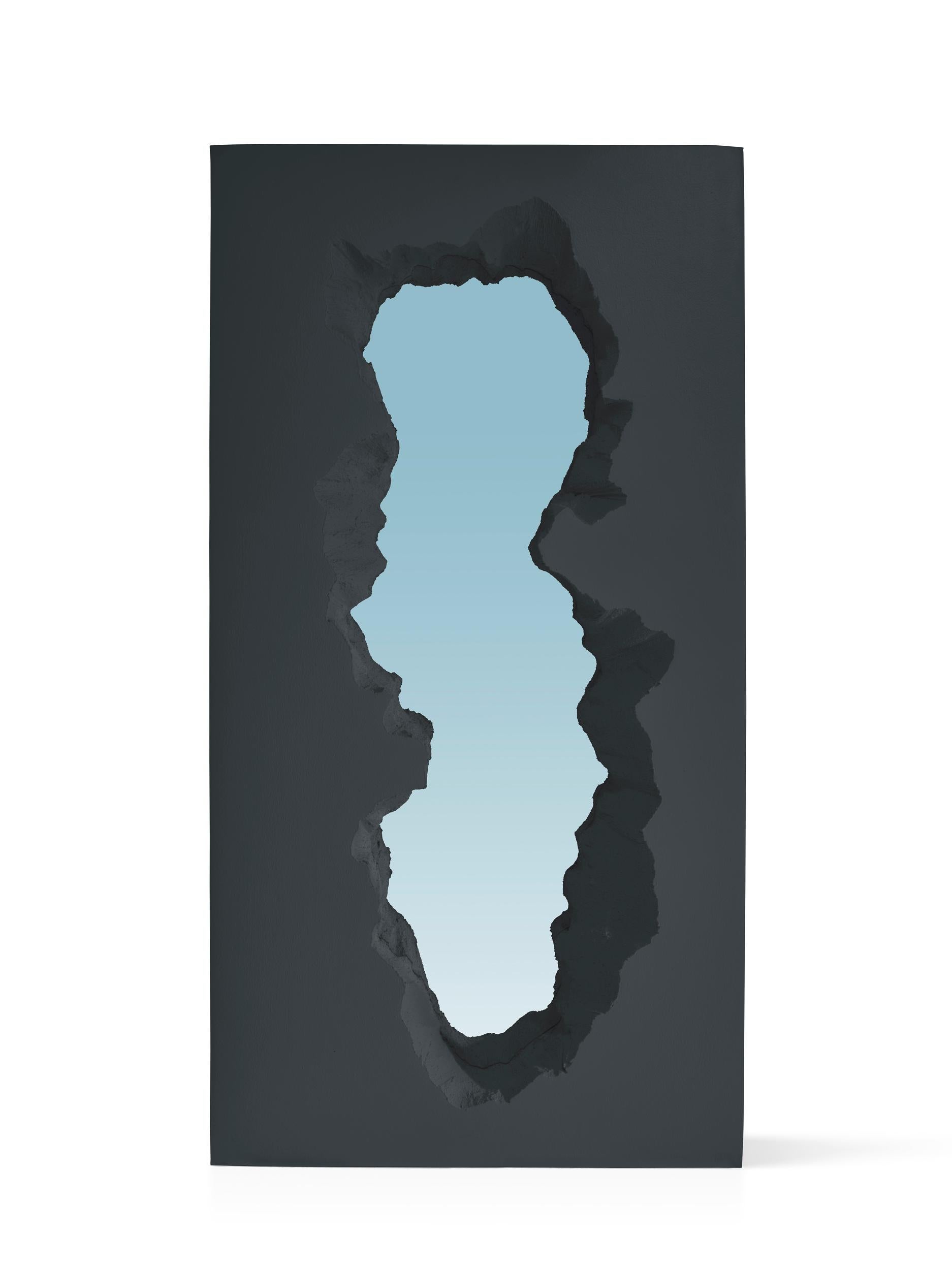 Broken mirror is a mirror born from the encounter between Gufram and New York Snarkitecture studio. The reflecting surface is surrounded by a frame of soft polyurethane – a direct reference to Gufram's material par excellence; this creates an