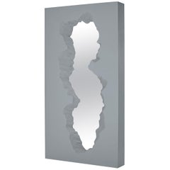 Specchio rotto Gufram di Snarkitecture