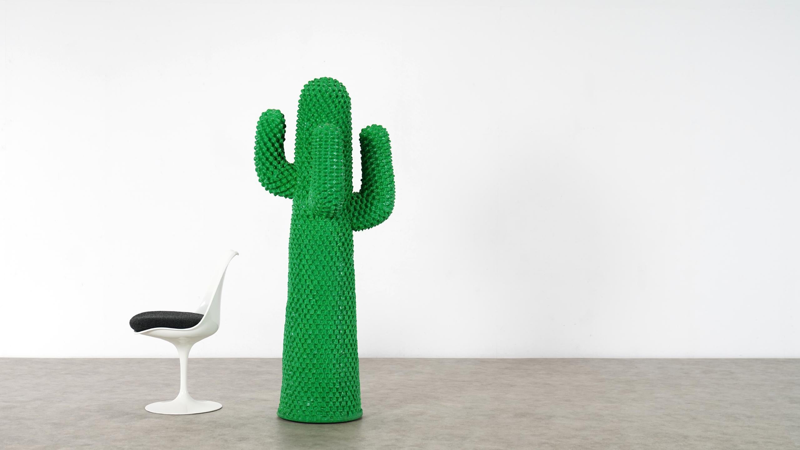 Gufram Cactus:: 1972 von Guido Drocco und Franco Mello 640/2000 Original Grün 5