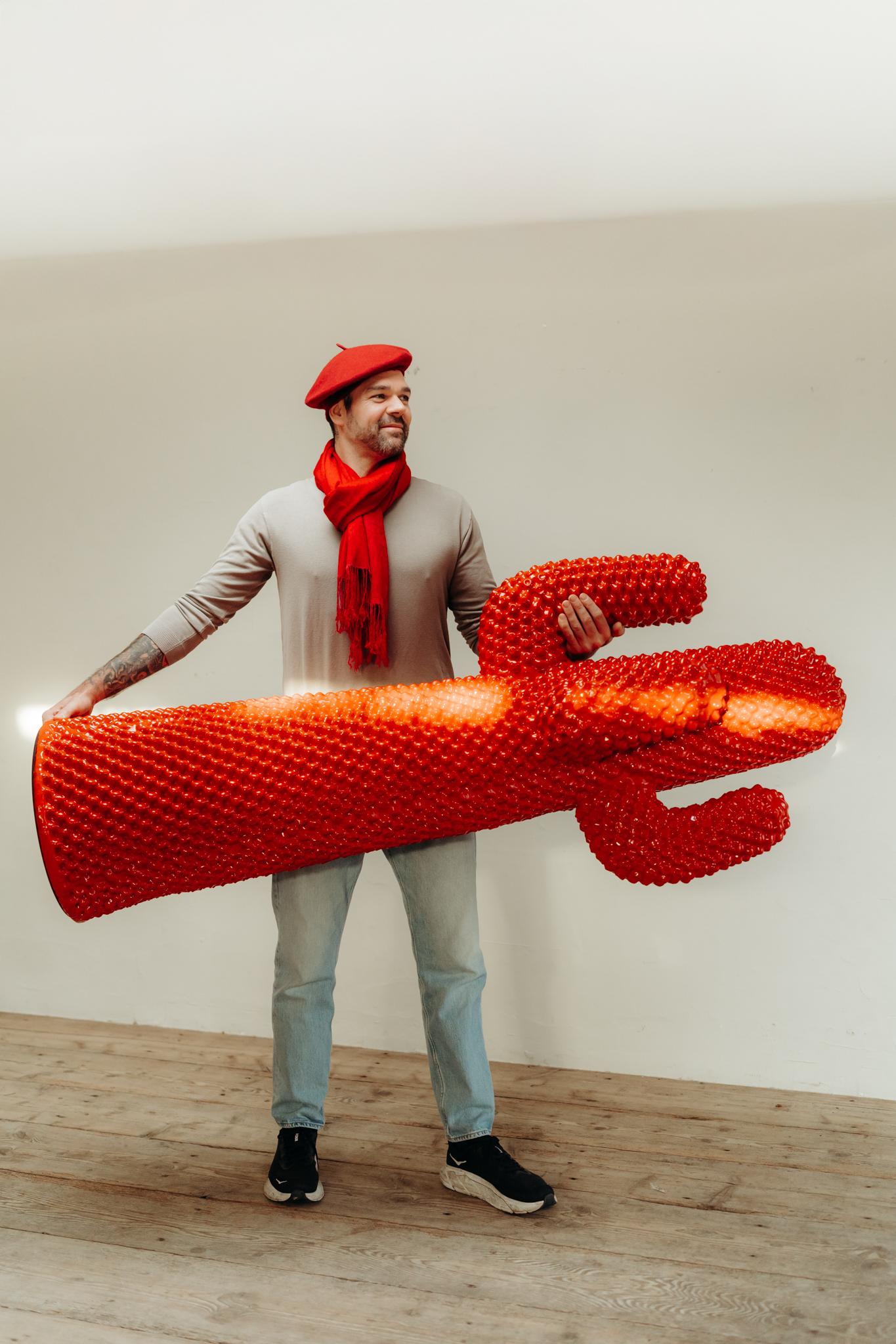 Gufram Cactus Rosso Coatrack, sculpture de Drocco/Mello, édition limitée 360/500 en vente 5
