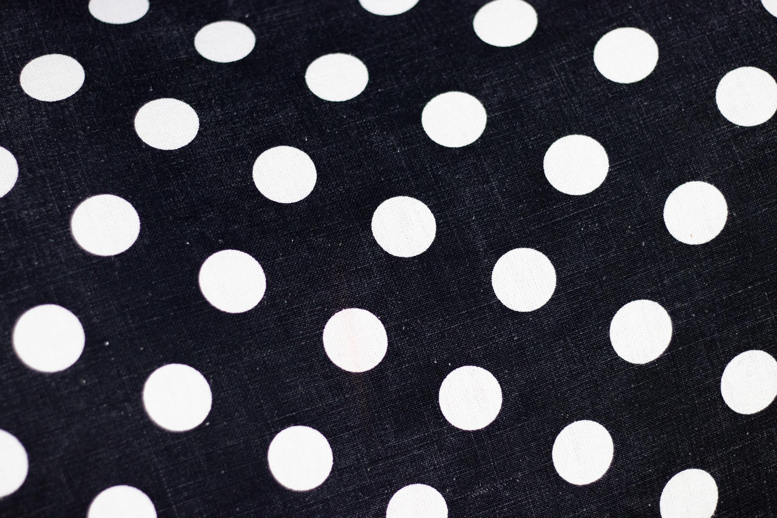 Mid-Century Modern Coussin géant à pois de Gufram en vente