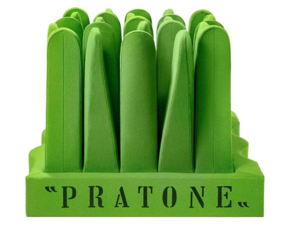 On the 50th anniversary of PRATONE®, Gufram pays homage to history once again by reimagining the most innovative lounge chair in the history of design with the release of its new unlimited edition PRATONE® FOREVER.
PRATONE® FOREVER retains the