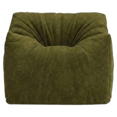 Fauteuil sculptural « Womb » de Gufram, conçu par Luigi Bistagnino, en chenille olive, 1972