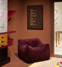 Fauteuil sculptural « Womb » de Gufram, conçu par Luigi Bistagnino, couleur « Chenille Wine », 1972