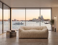 Gufram Womb Sculptural Luxury Sofa by Luigi Bistagnino 1972, Chenille Chalk