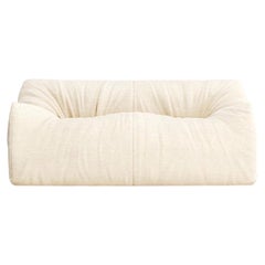 Gufram Womb Sculptural Luxury Sofa by Luigi Bistagnino 1972, Chenille Chalk