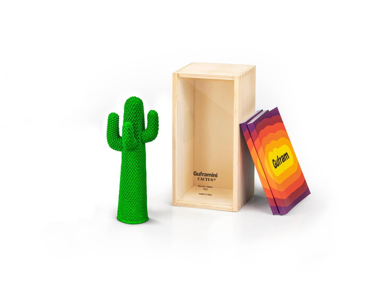 Der Miniatur-Kaktus, eines der radikalen Designsymbole schlechthin. Gufram bietet seinen Fans eine Version an, die mit dem von Drocco und Mello im Jahr 1972 entworfenen Original identisch ist. Die Miniaturform ist vollkommen identisch mit dem