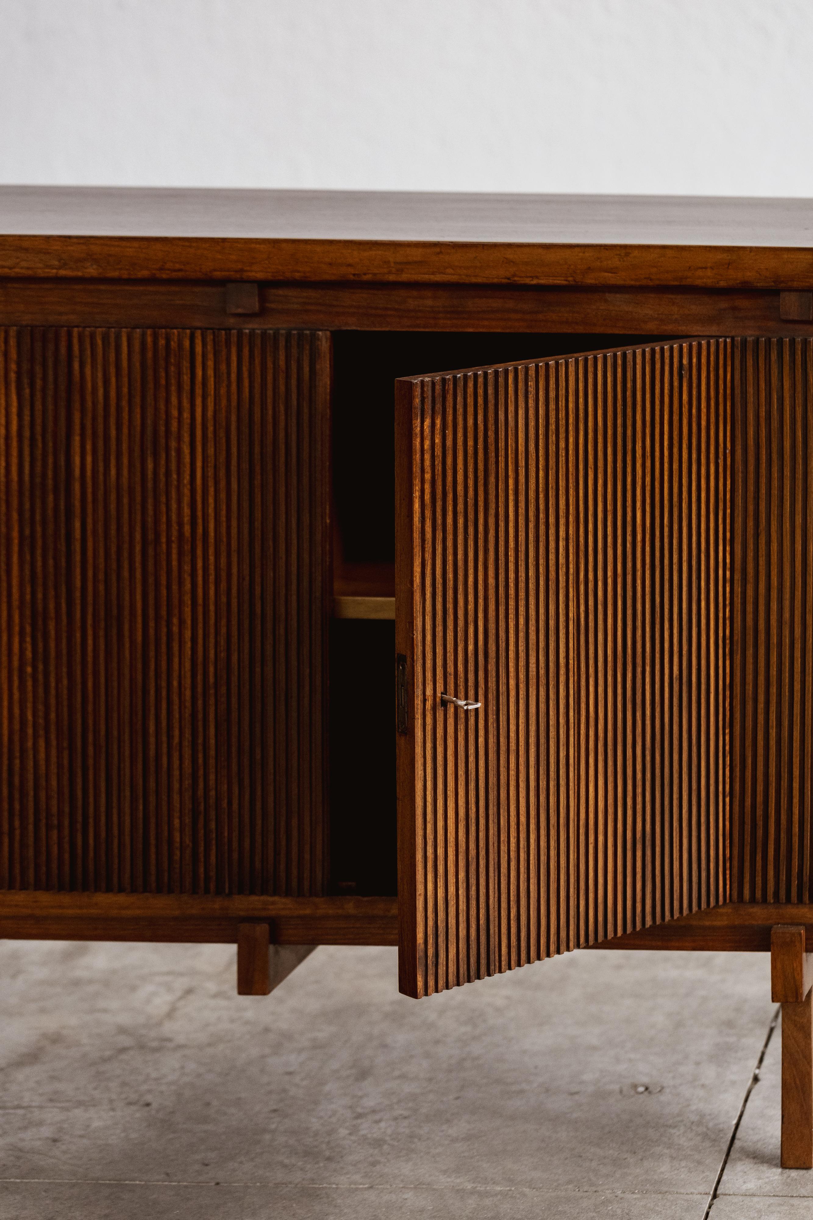 Mid-Century moderno Credenza Gugielmo Ulrich, 1950 in vendita
