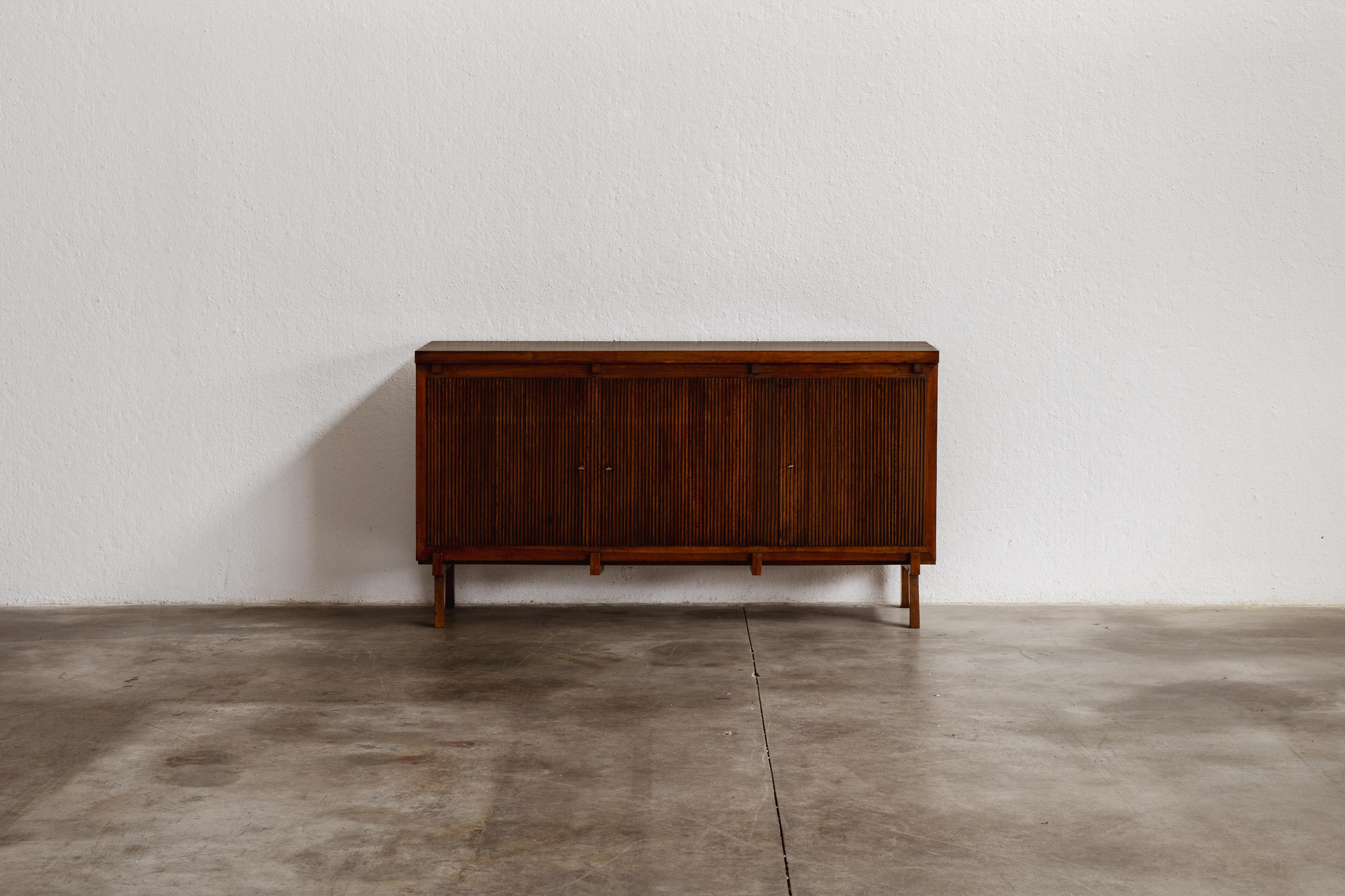 Italiano Credenza Gugielmo Ulrich, 1950 in vendita