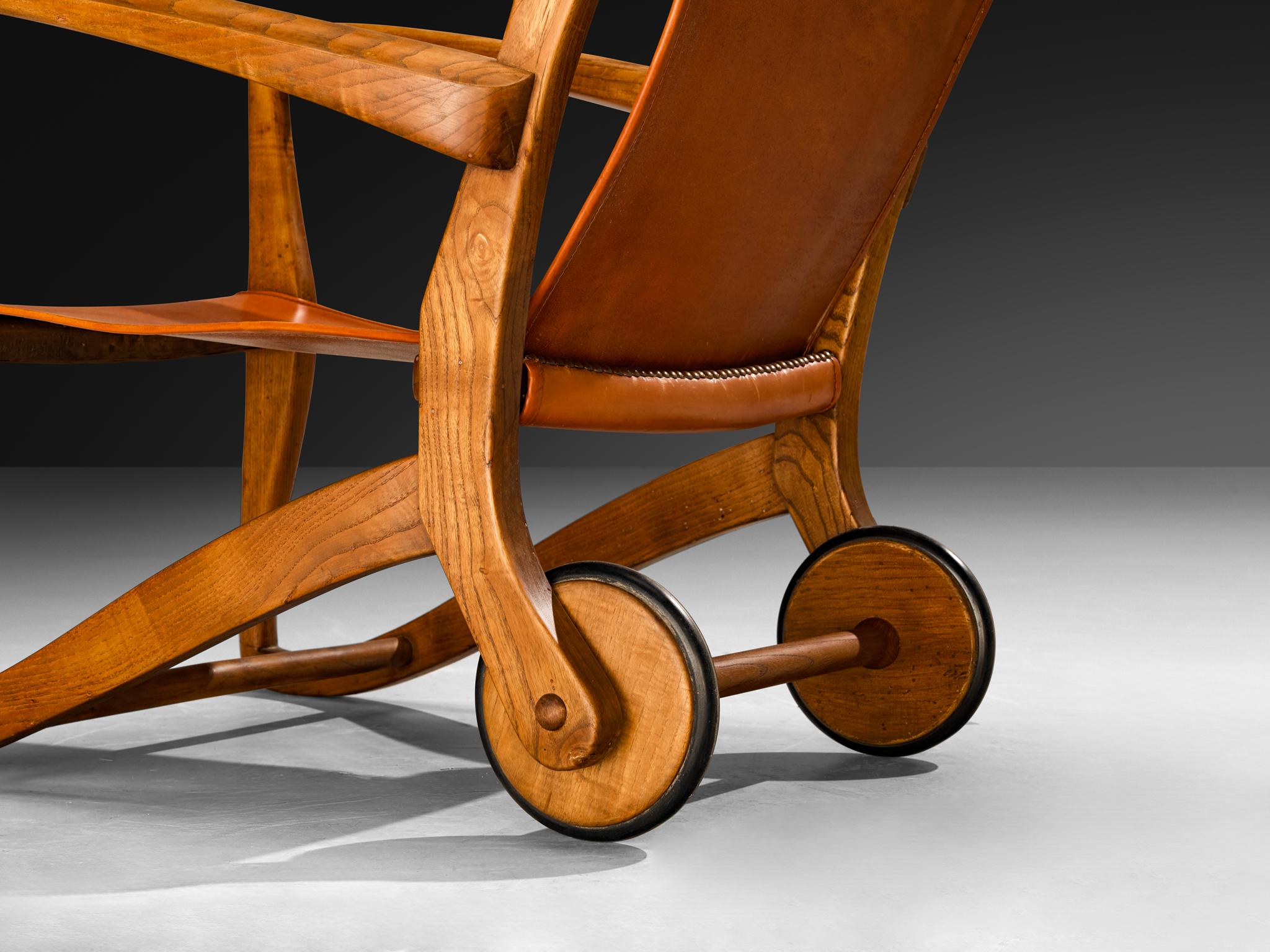 Guglielmo Pecorini Angular Lounge Chair in Ash and Leather In Good Condition For Sale In Waalwijk, NL