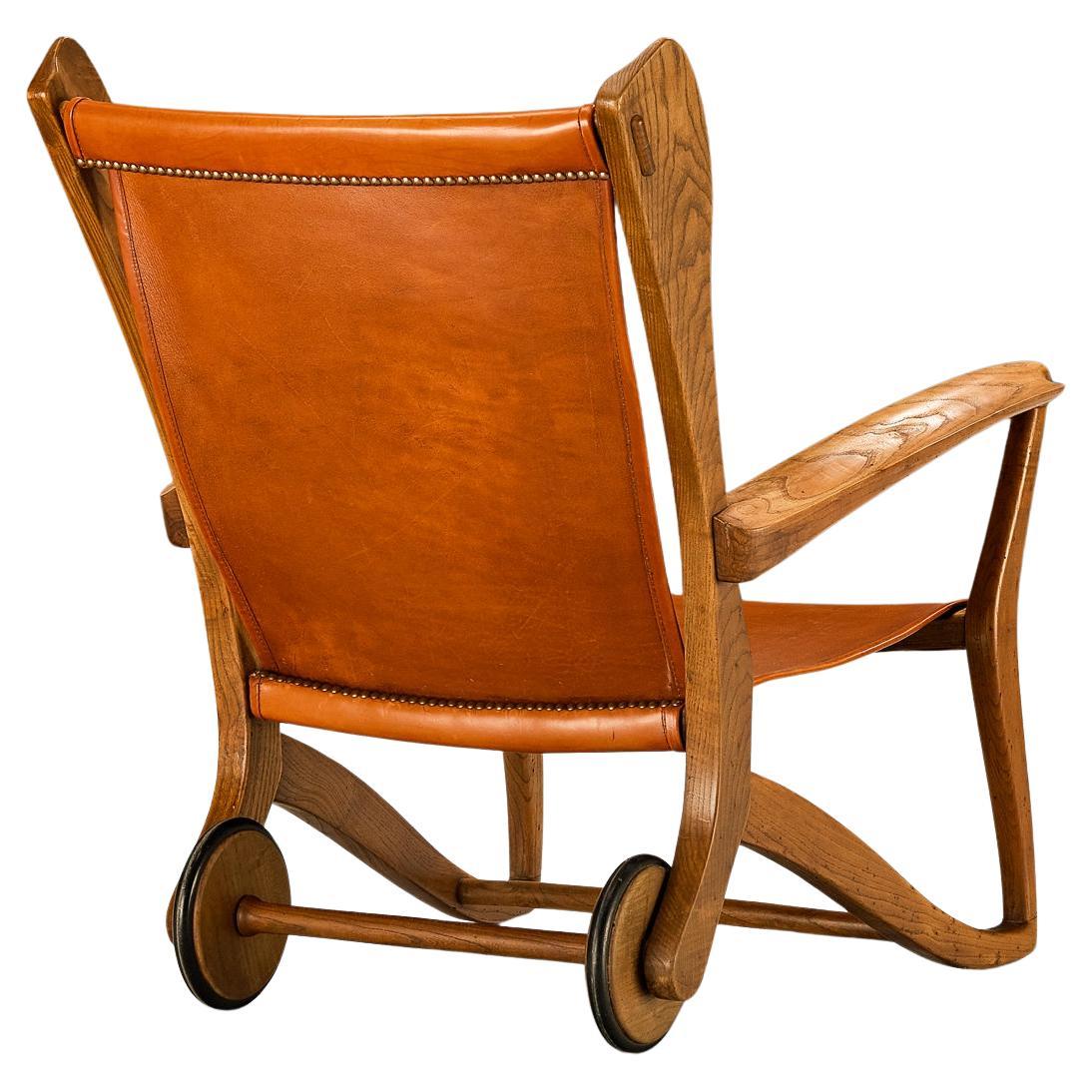 Guglielmo Pecorini Angular Lounge Chair in Ash and Leather For Sale