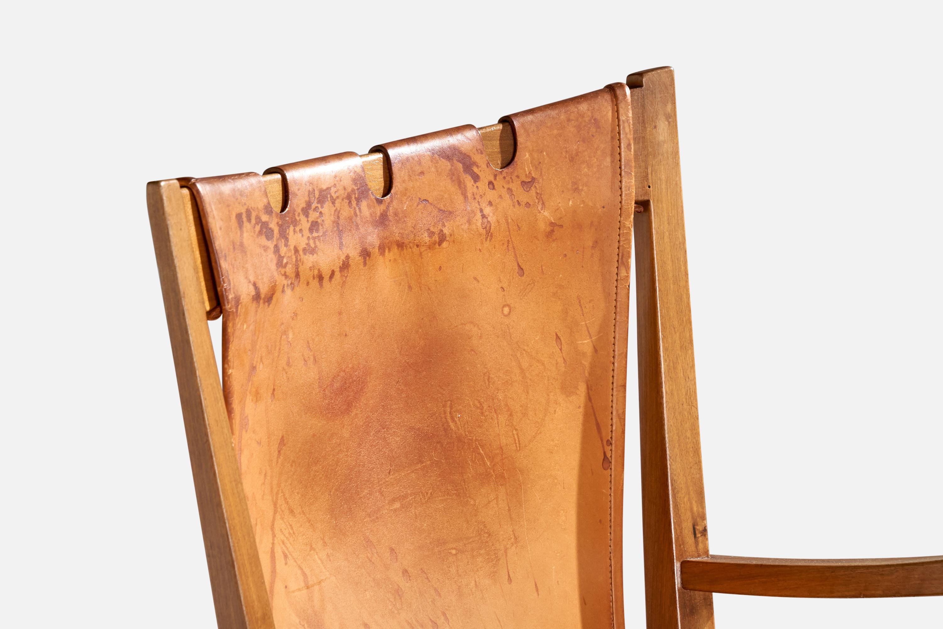 Guglielmo Pecorini, Armchair, Walnut, Leather, Italy, 1940s For Sale 2