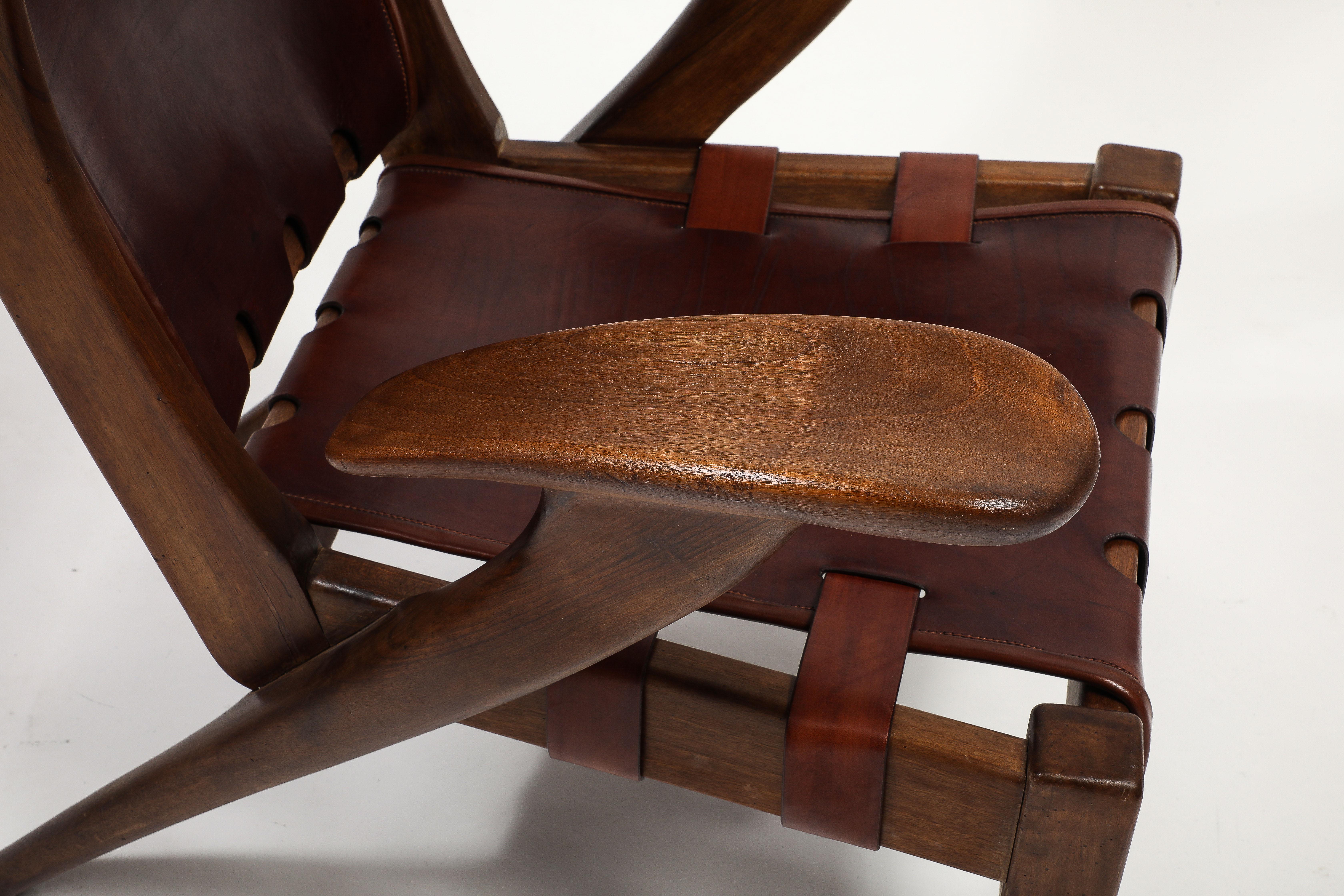 Guglielmo Pecorini Rare Highback Walnut and Burgundy Leather Lounge Chair 1940s 6